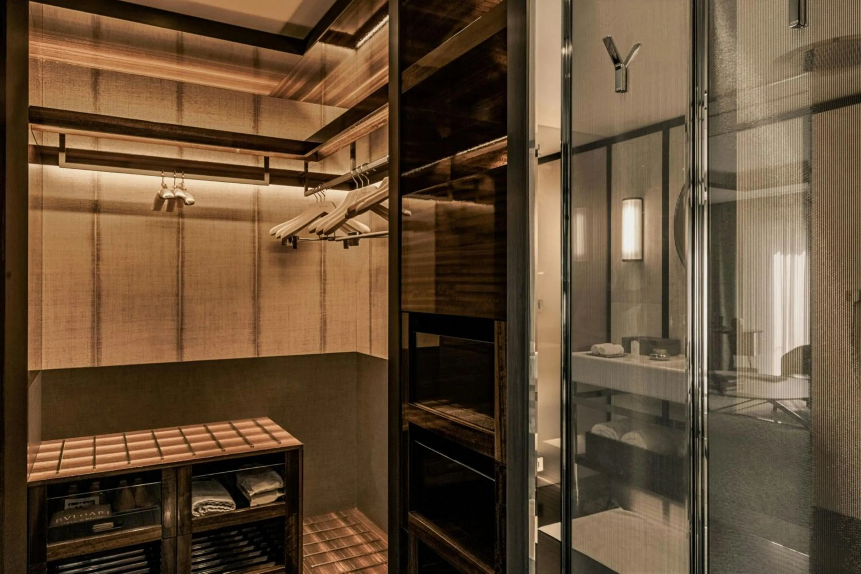 Photo of the whole room in Bvlgari Hotel Paris