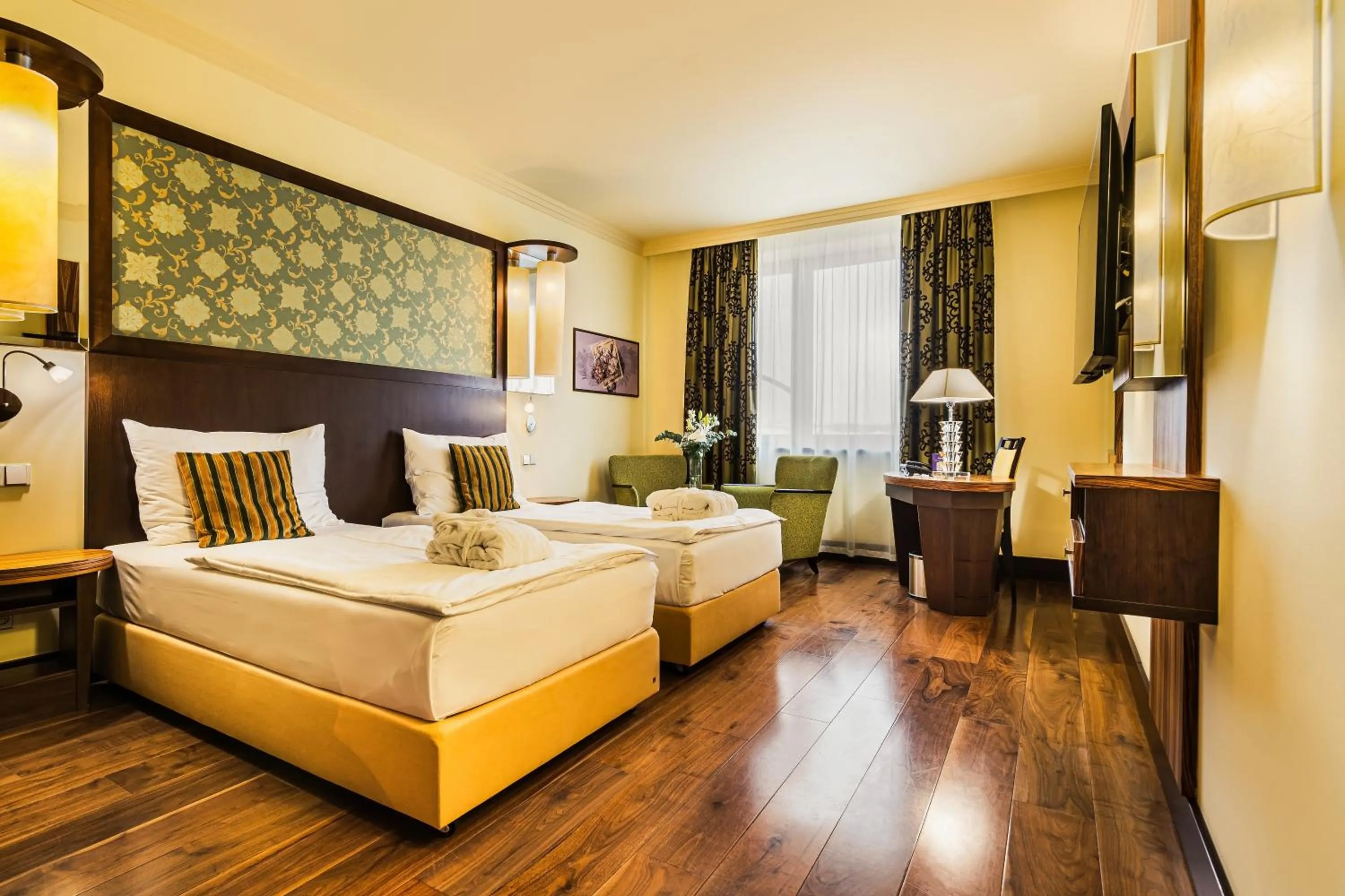 Bed in Hotel Savannah