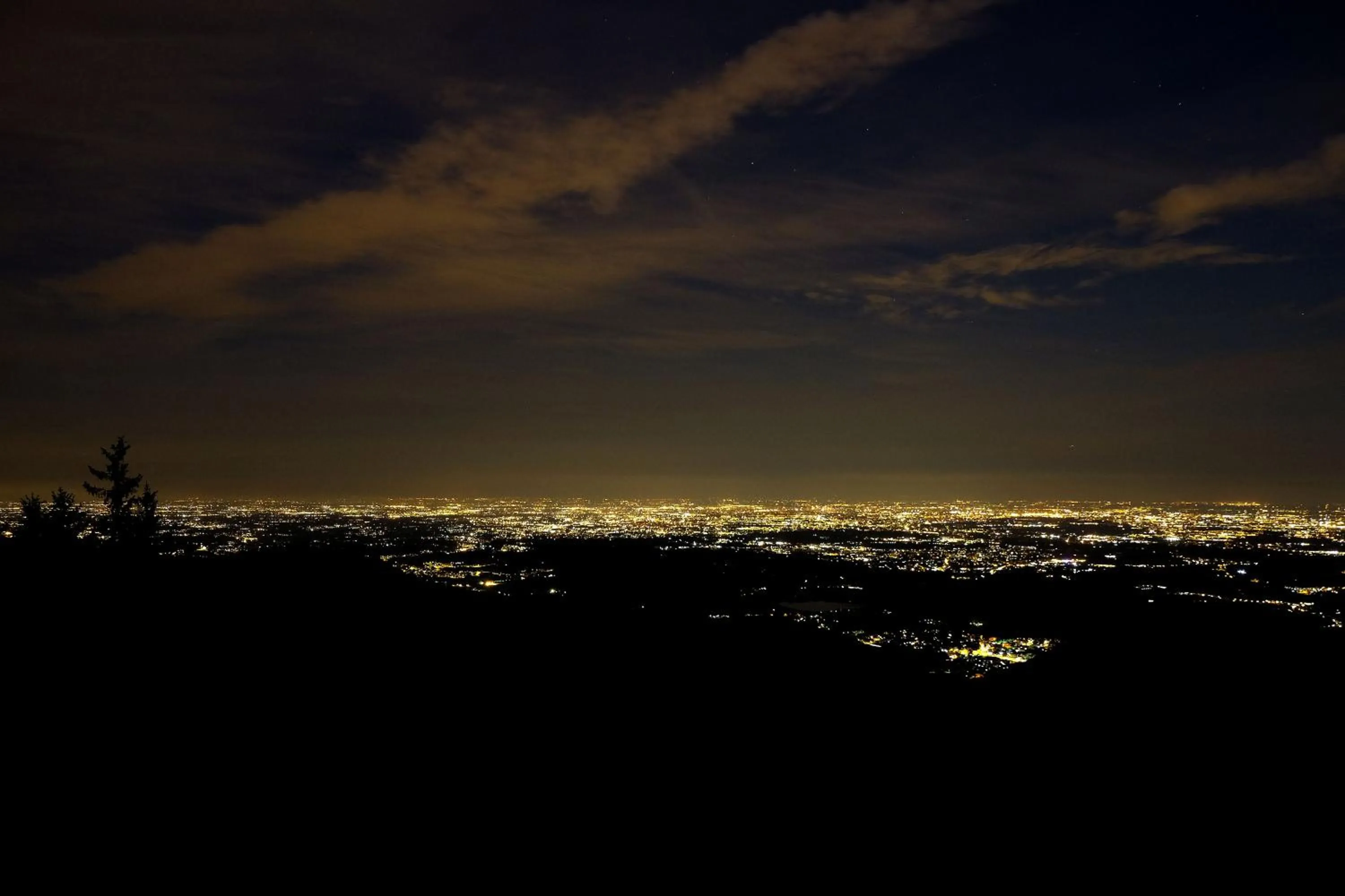 Night in Baita Bondella