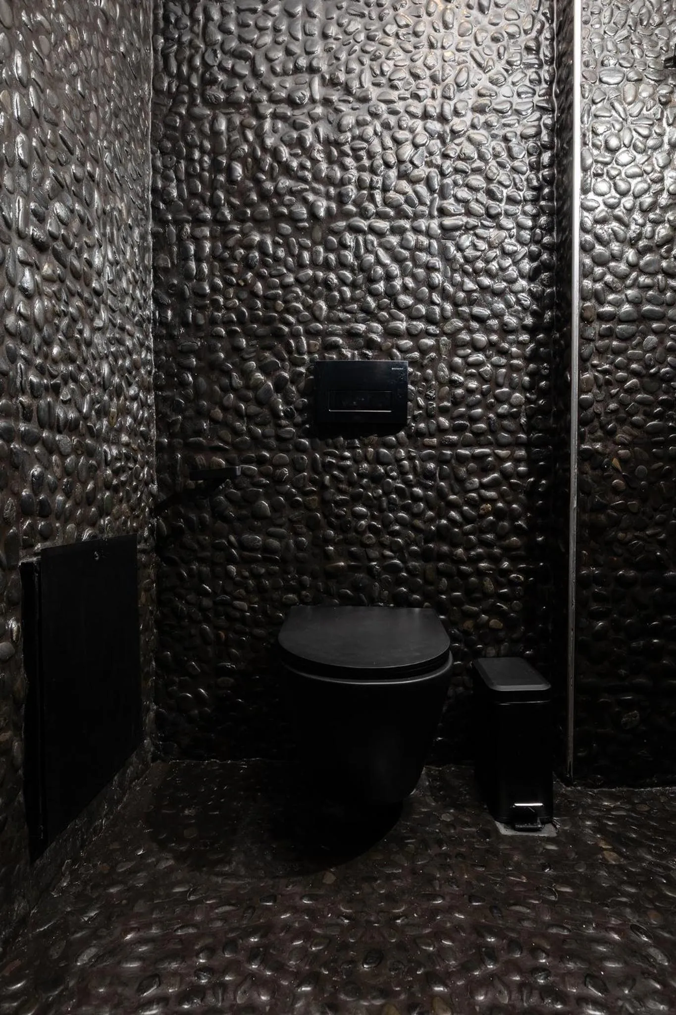 Bathroom in The Fountain Athens