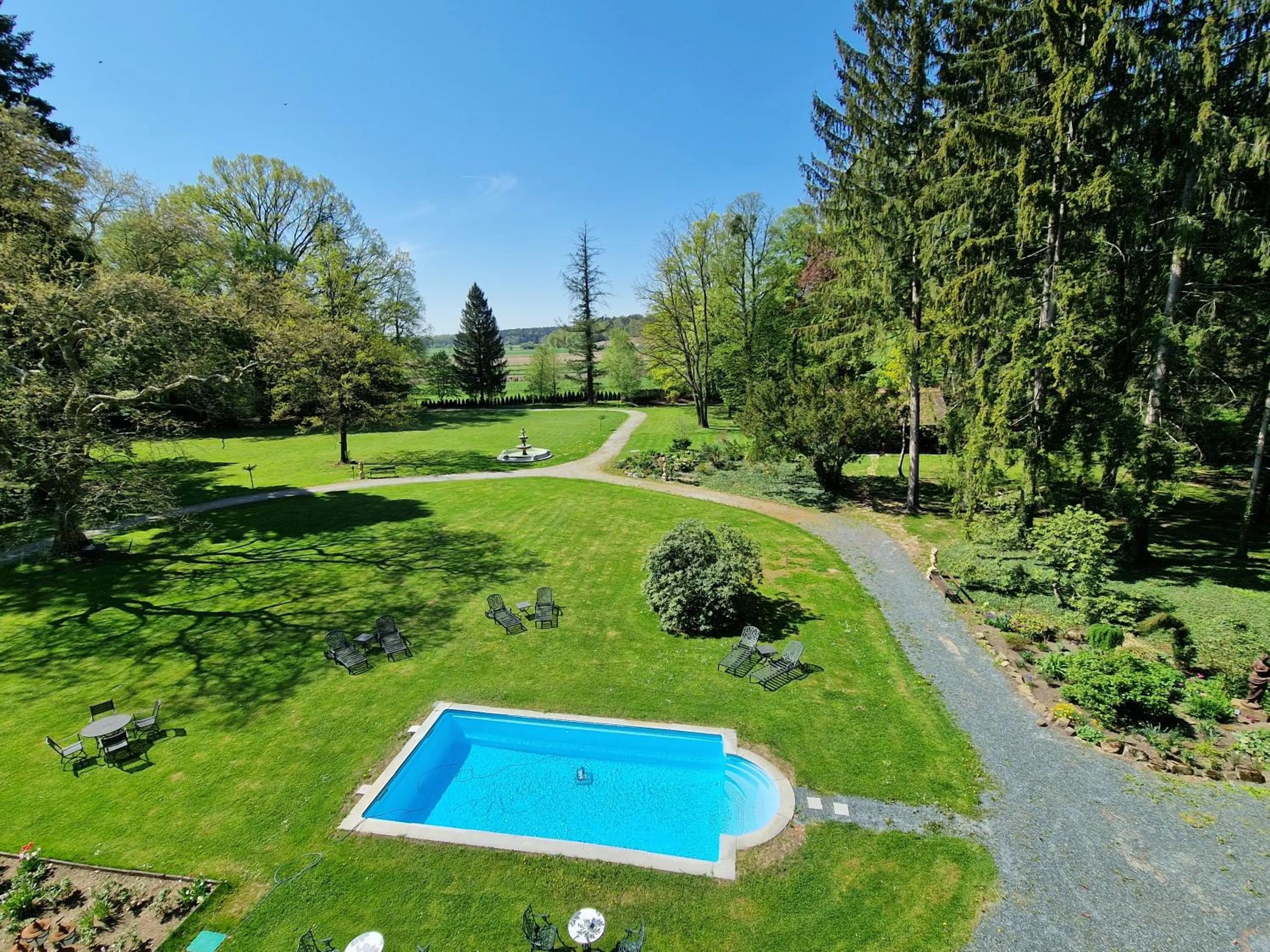 Garden view in Palais Kneissl