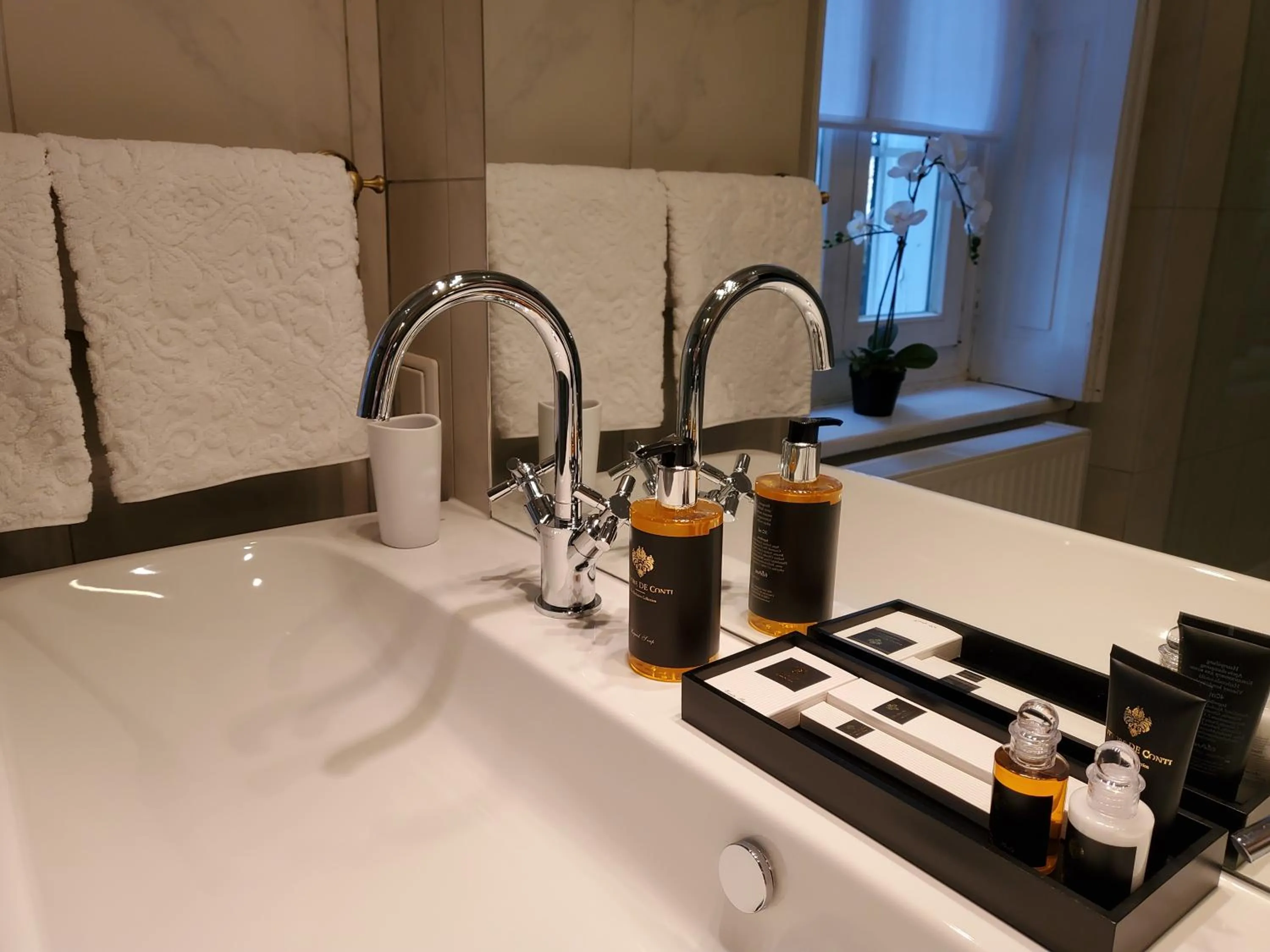 Bathroom in Palais Kneissl