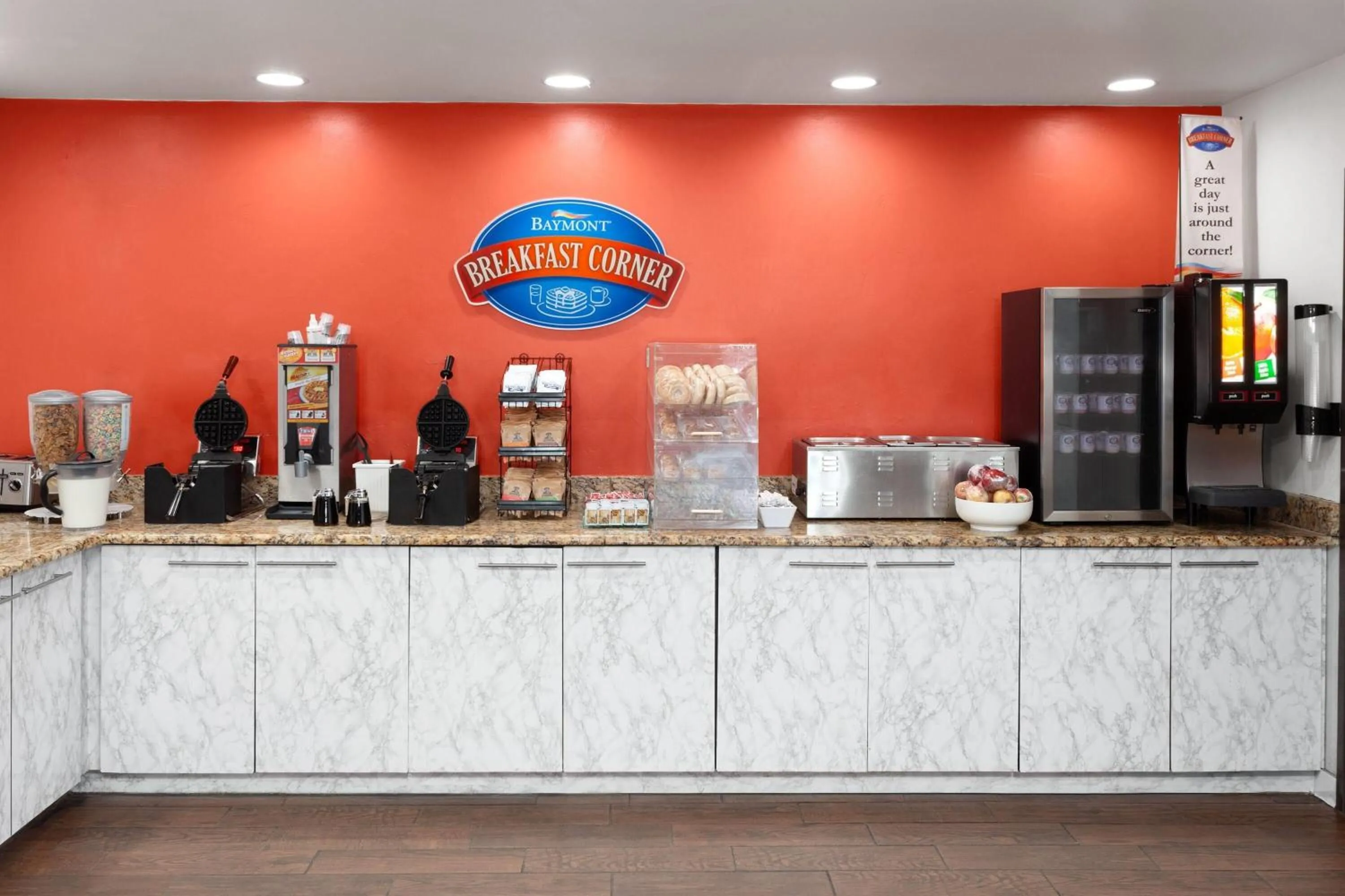 Breakfast in Baymont by Wyndham Green Bay