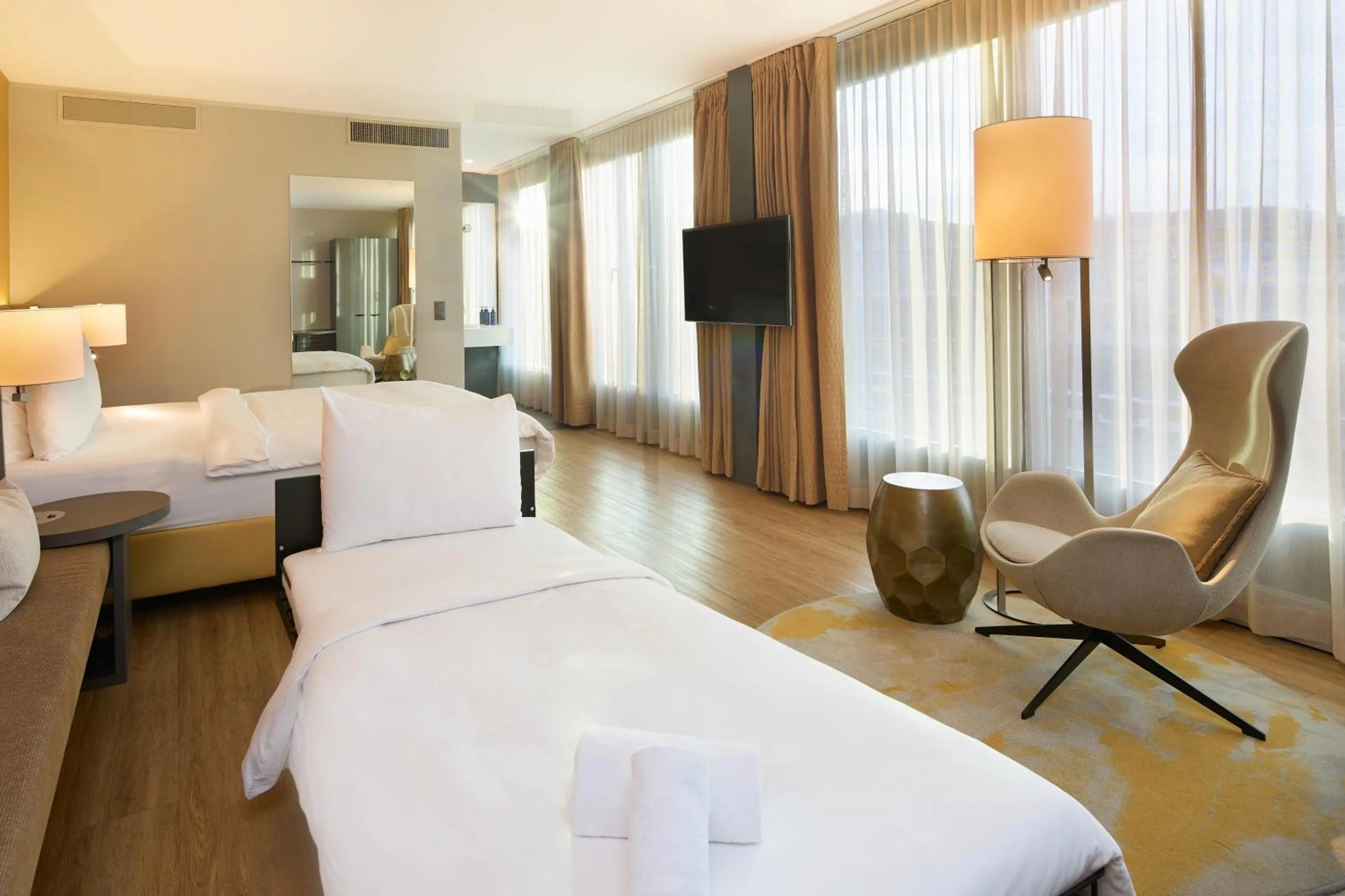 Bedroom, Bed in Radisson Blu Hotel, Lucerne