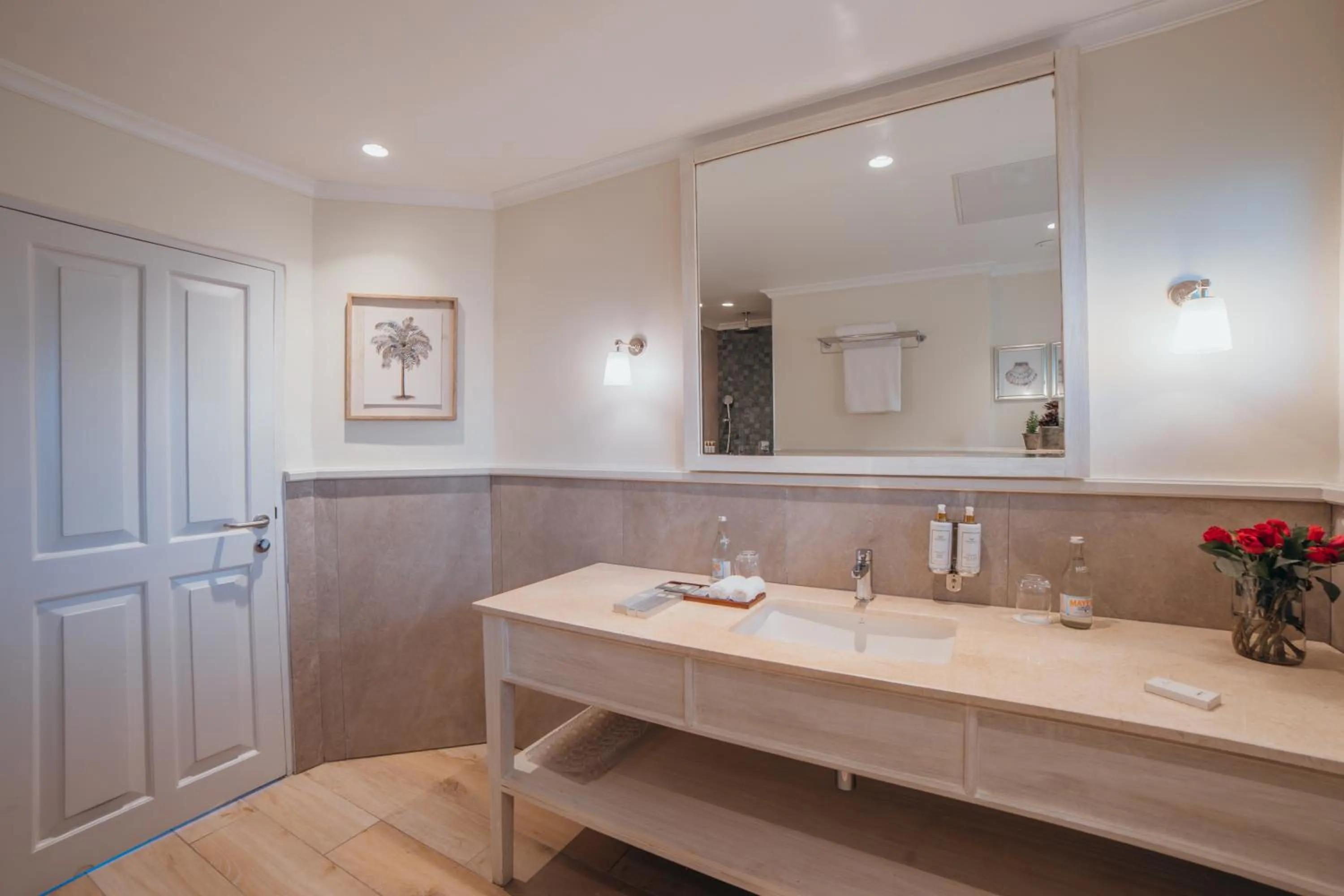 Bathroom in Hemingways Watamu