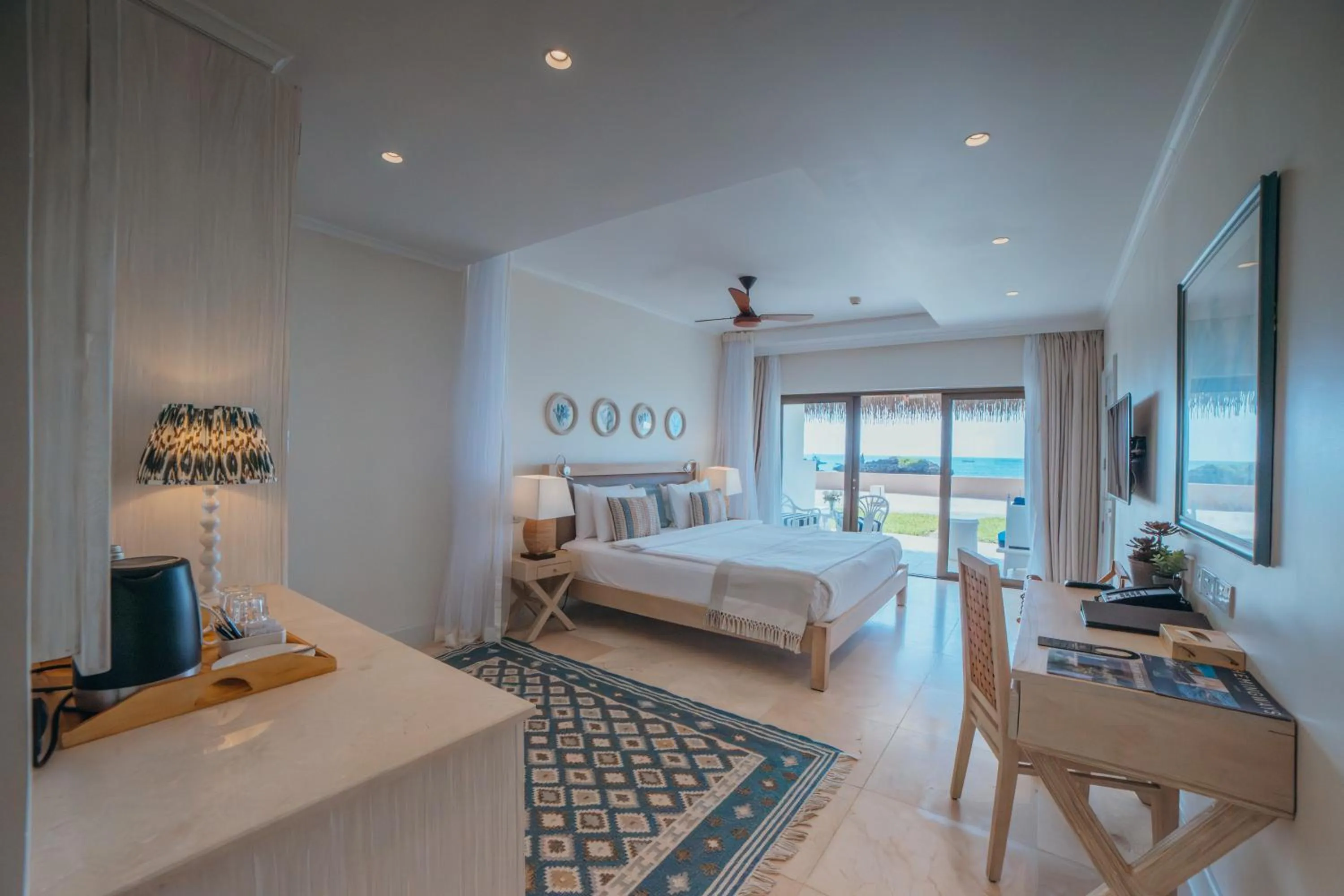 Bed in Hemingways Watamu