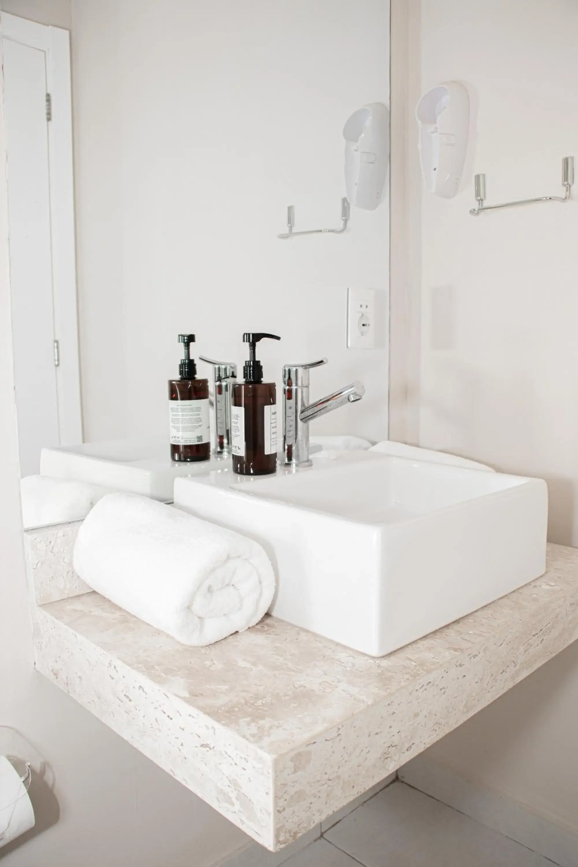 Double Room in Faro Norte Suites Double Room in Faro Norte Suites