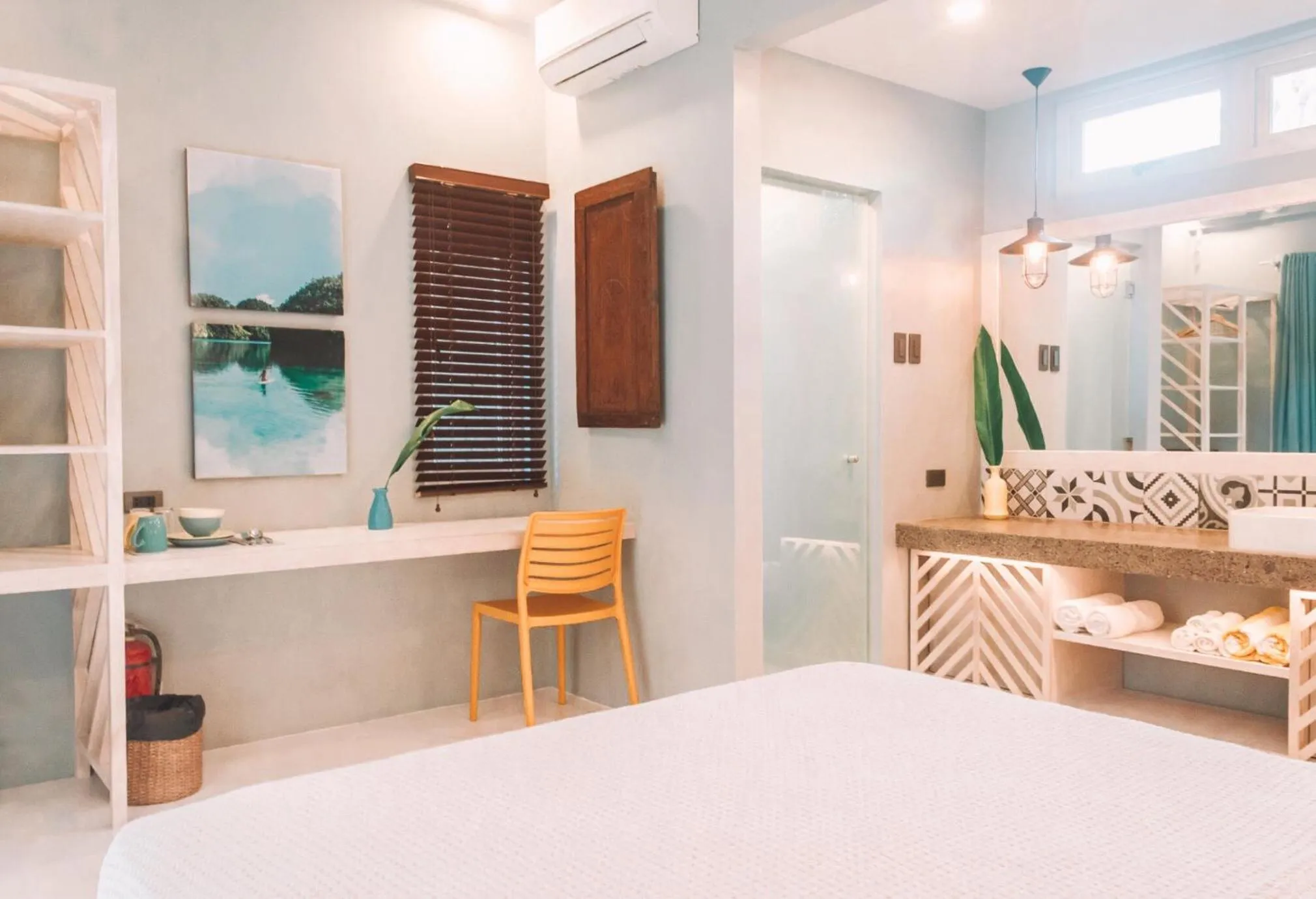 Photo of the whole room, Bed in MUNI MUNI VILLAS SIARGAO