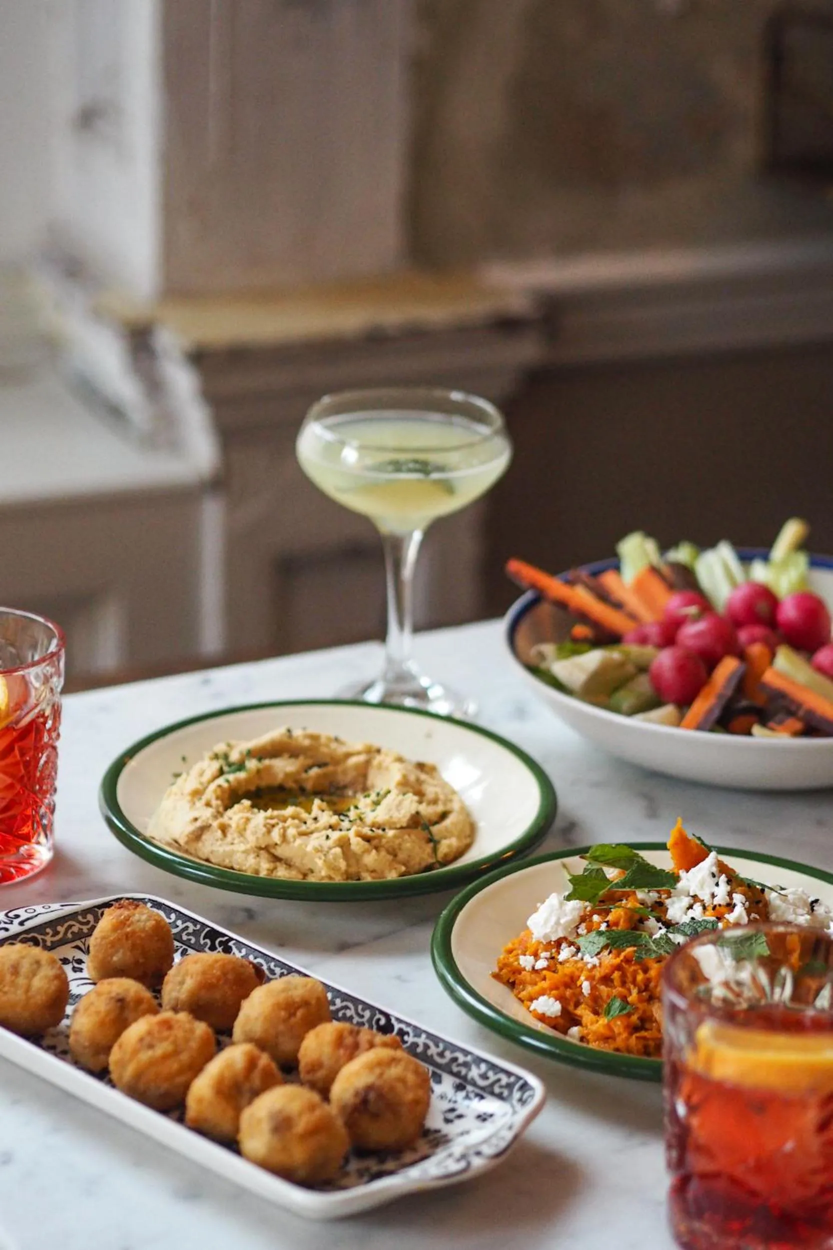 Food and drinks in Artist Residence Bristol