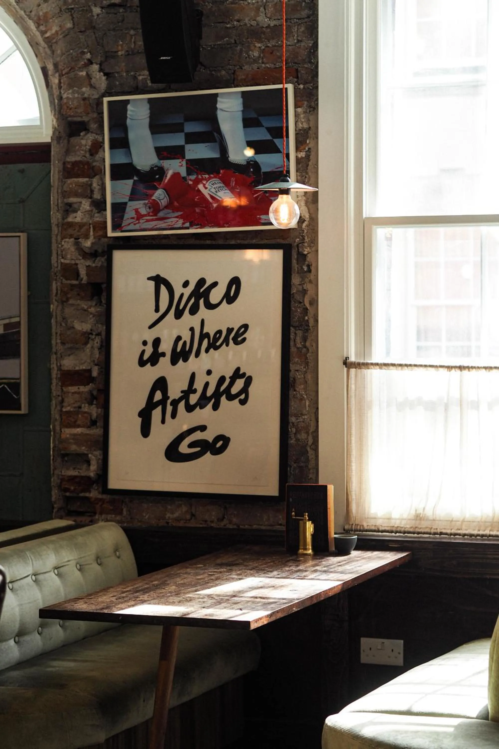 Lounge or bar in Artist Residence Bristol