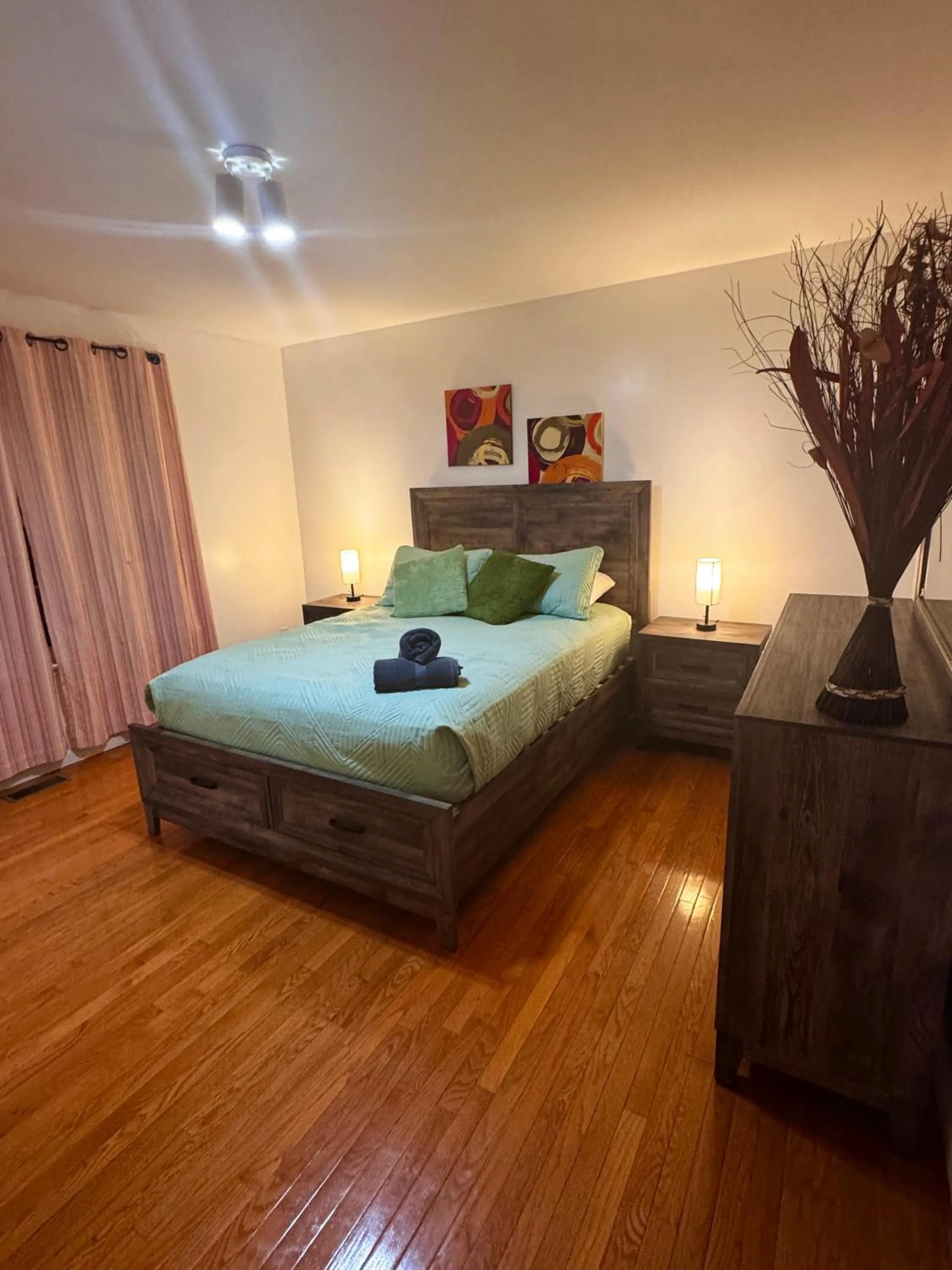 Bedroom, Bed in Luxury Villa with Hot Tub, Two Fire Pits, King Bed Suite, Game Room & Fenced Yard