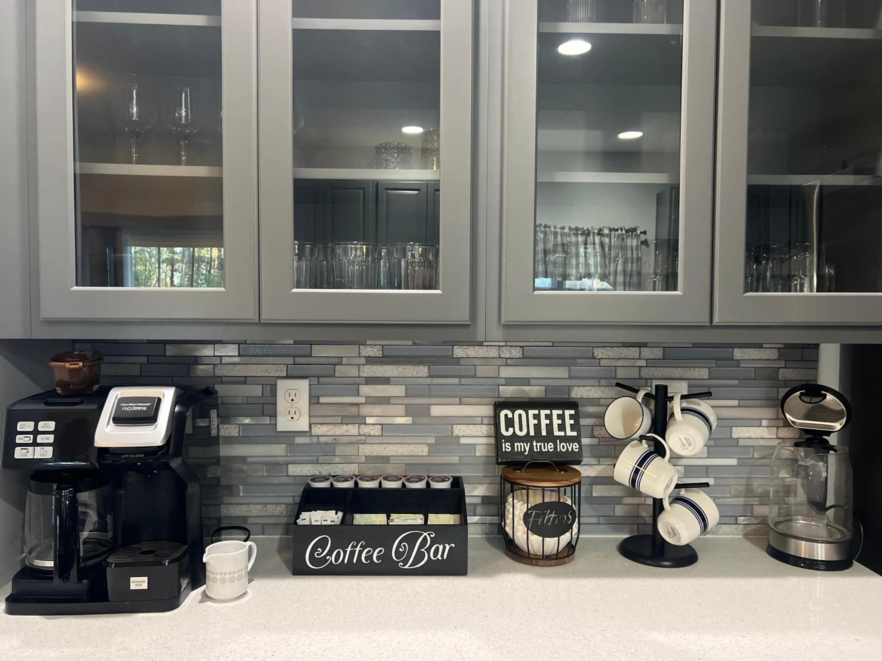 Coffee/tea facilities in Luxury Villa with Hot Tub, Two Fire Pits, King Bed Suite, Game Room & Fenced Yard