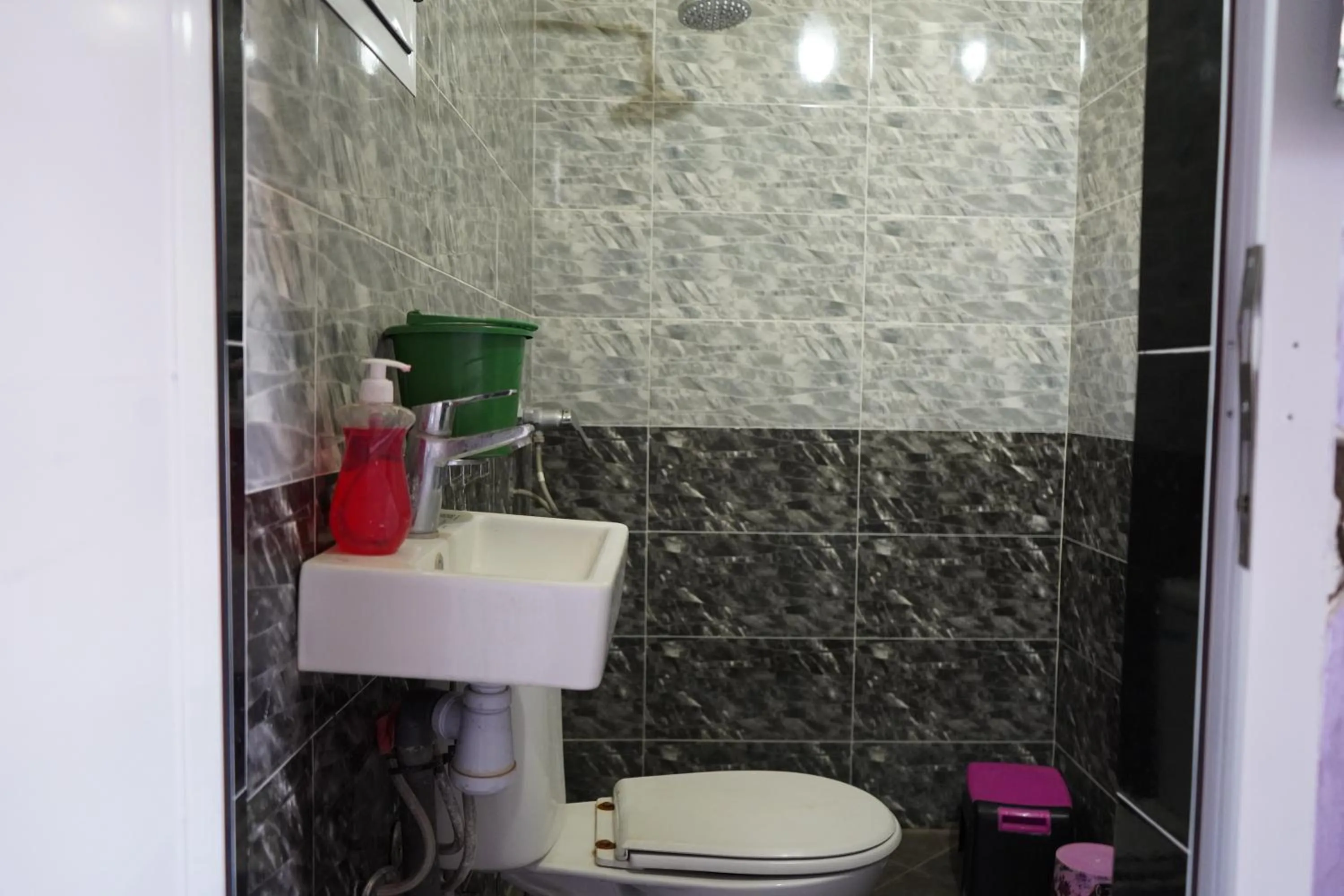 Shower in Chez Imnir