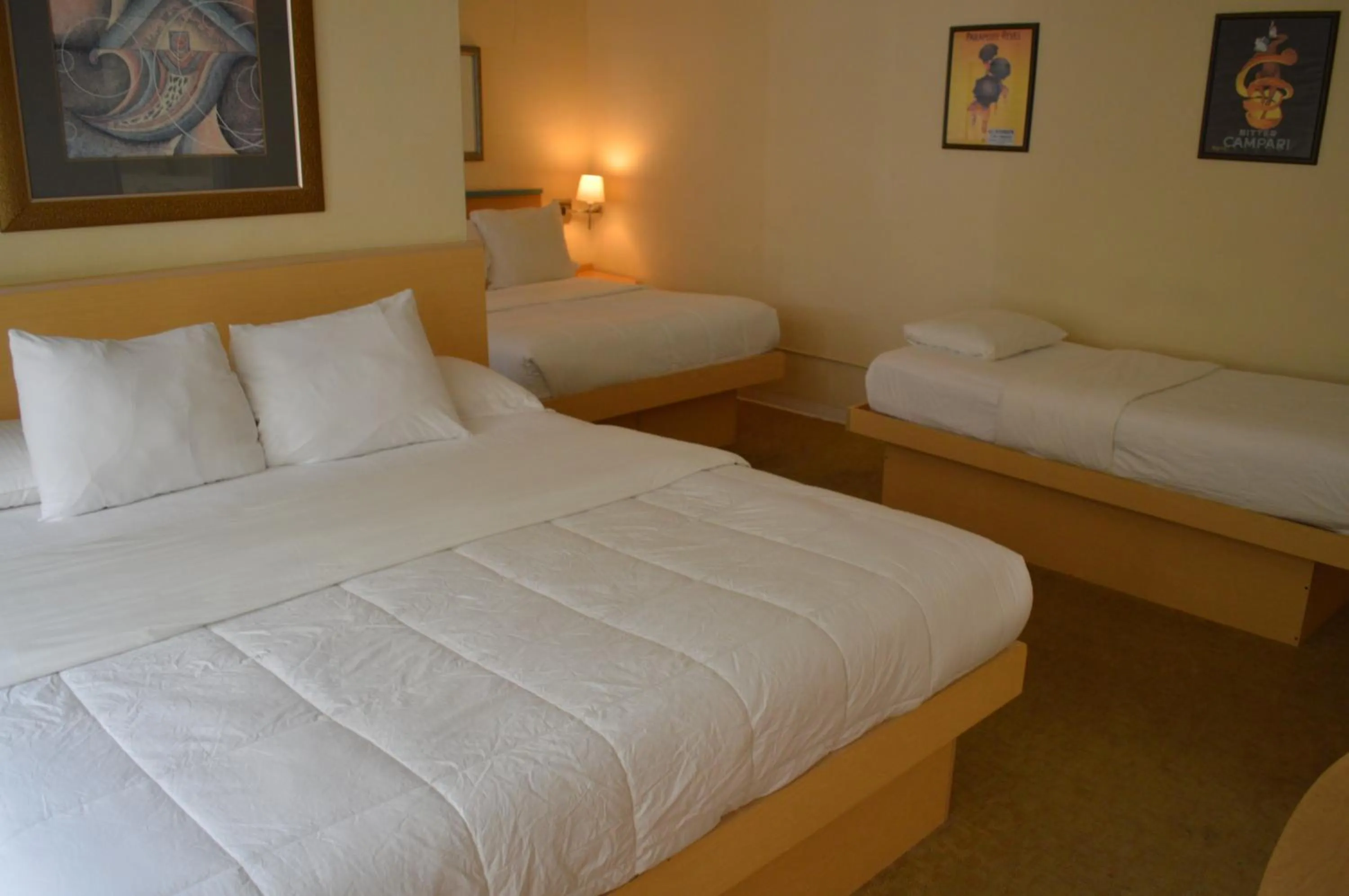 Bed in Island House South Beach