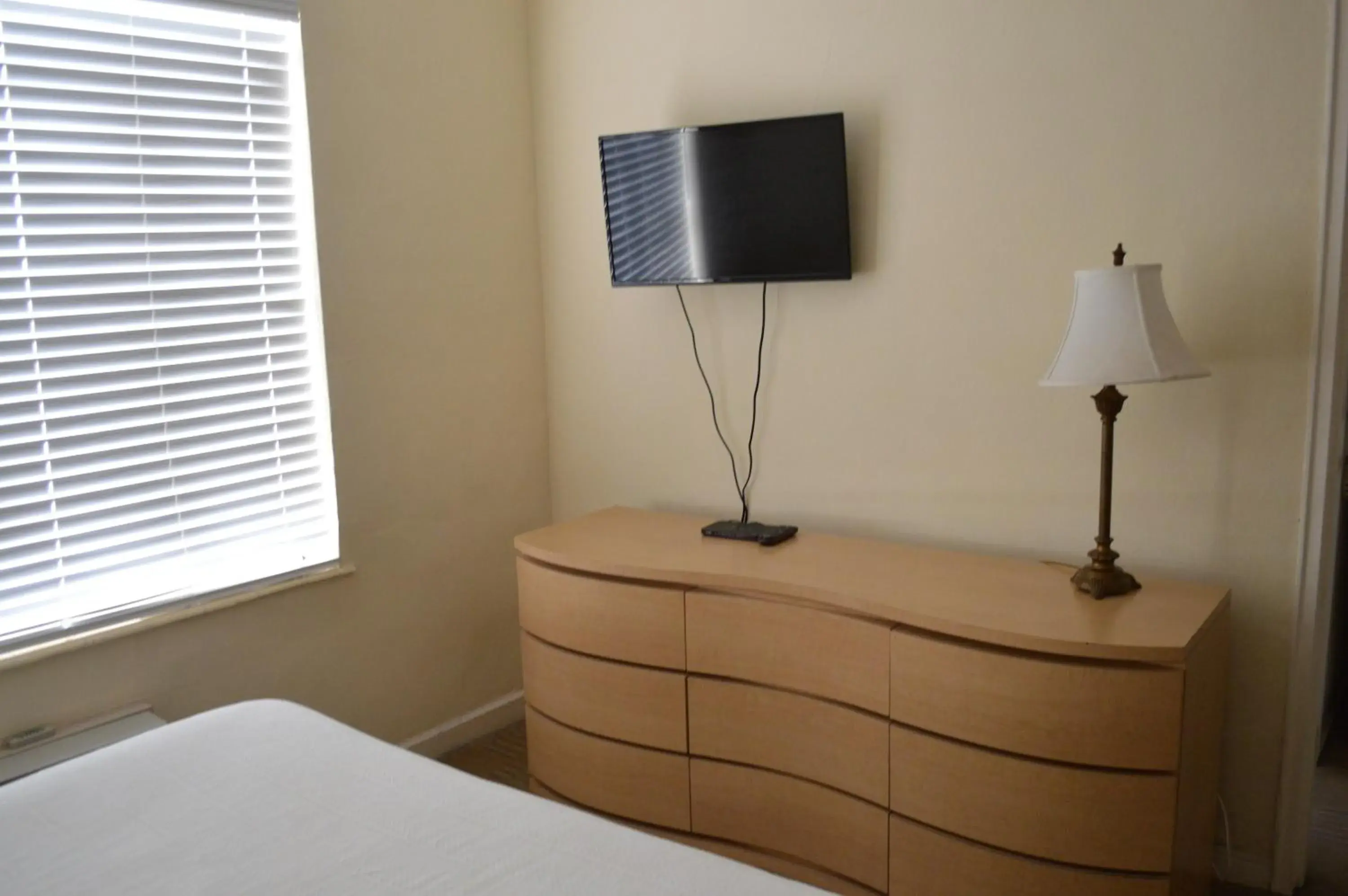 Deluxe Queen Room with Two Queen Beds in Island House South Beach Deluxe Queen Room with Two Queen Beds in Island House South Beach