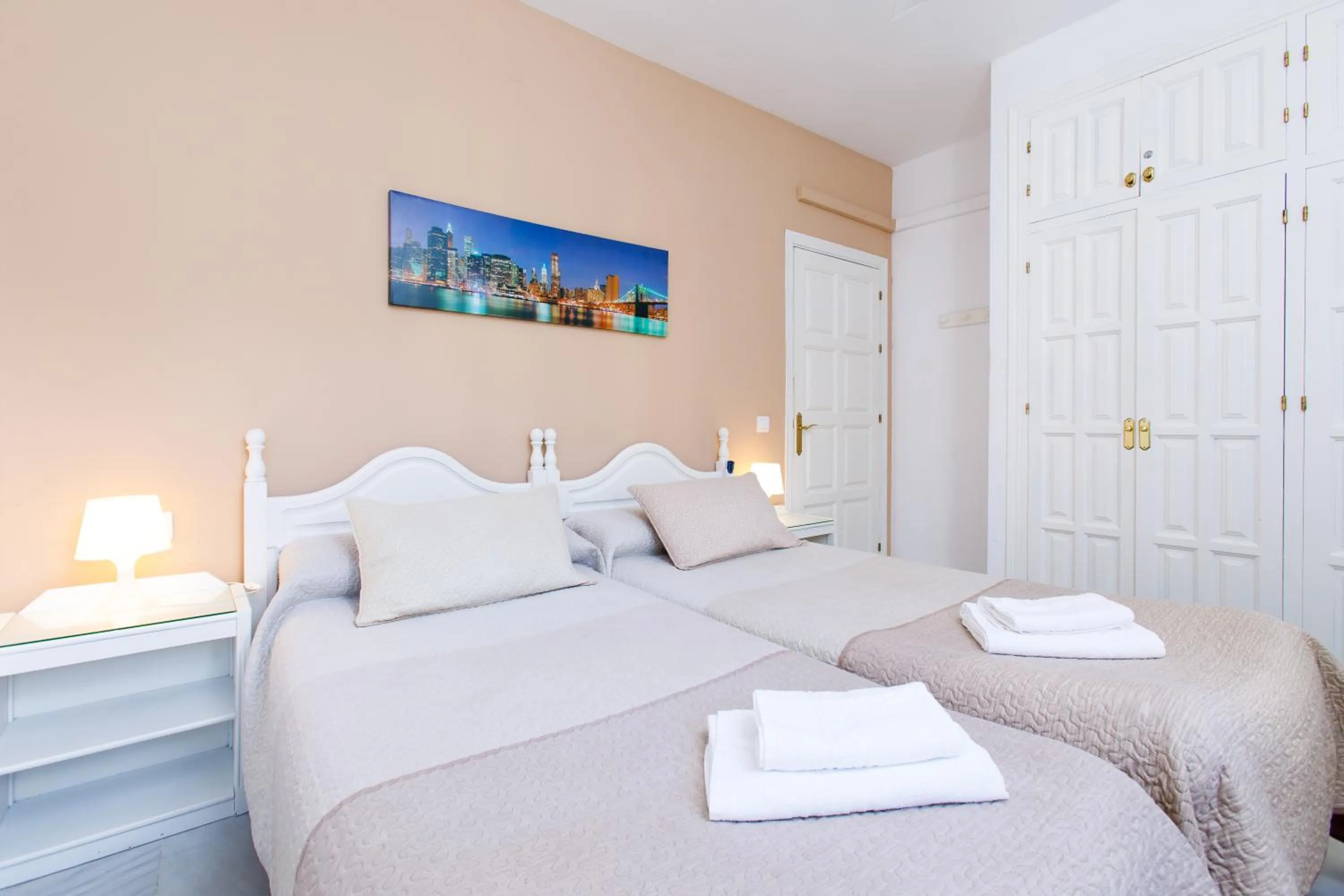 Bedroom in AT Almoraide Rooms Suites