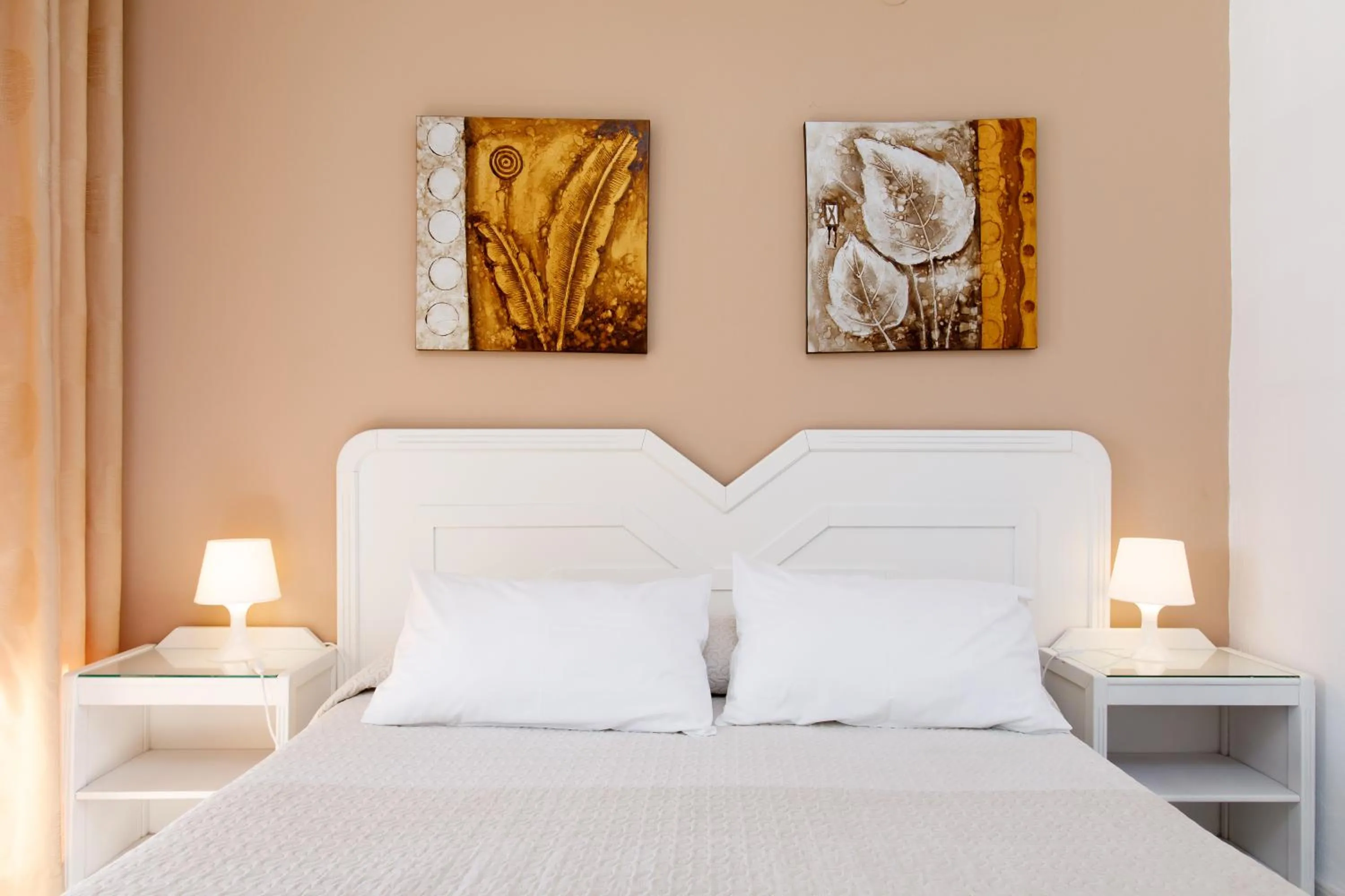 Bedroom in AT Almoraide Rooms Suites