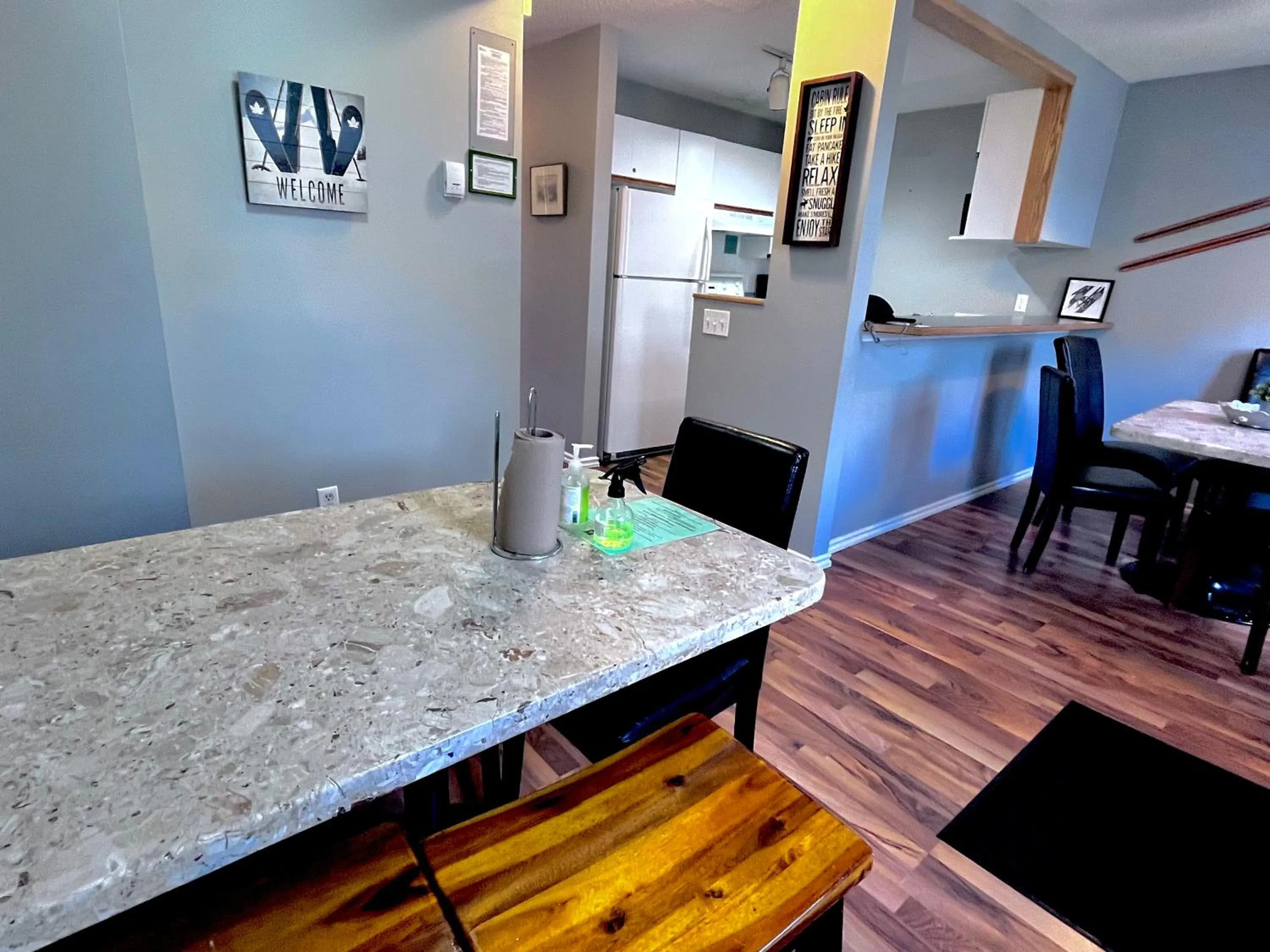 Seating area in Canadian Rockies Chalets by Trilink - 2 & 3 Bedroom Condos - Self Check-In - Walking Distance to Downtown - Free Parking - Pet-Friendly - No AC
