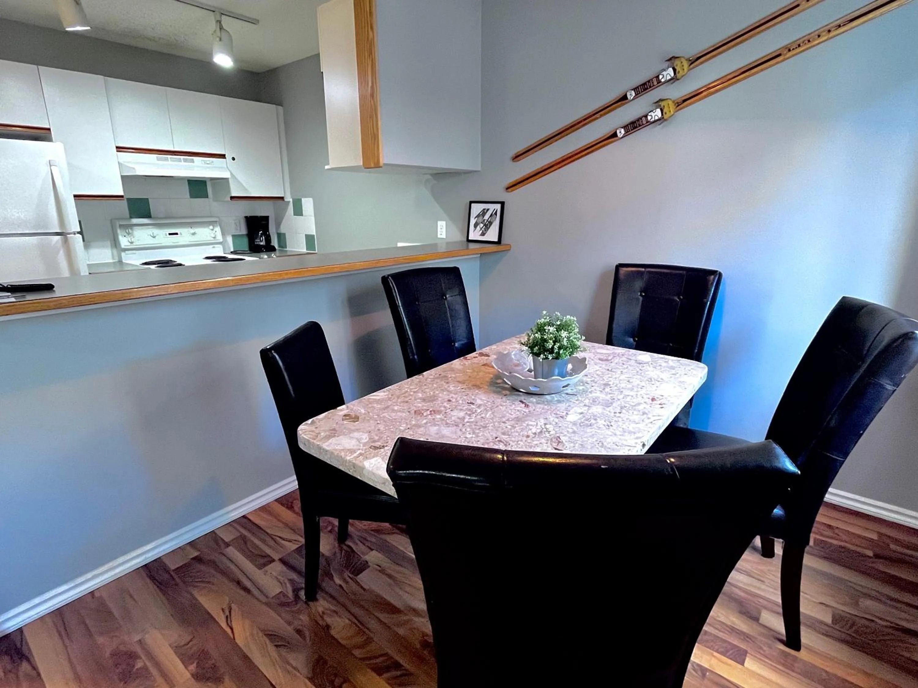 Seating area in Canadian Rockies Chalets by Trilink - 2 & 3 Bedroom Condos - Self Check-In - Walking Distance to Downtown - Free Parking - Pet-Friendly - No AC