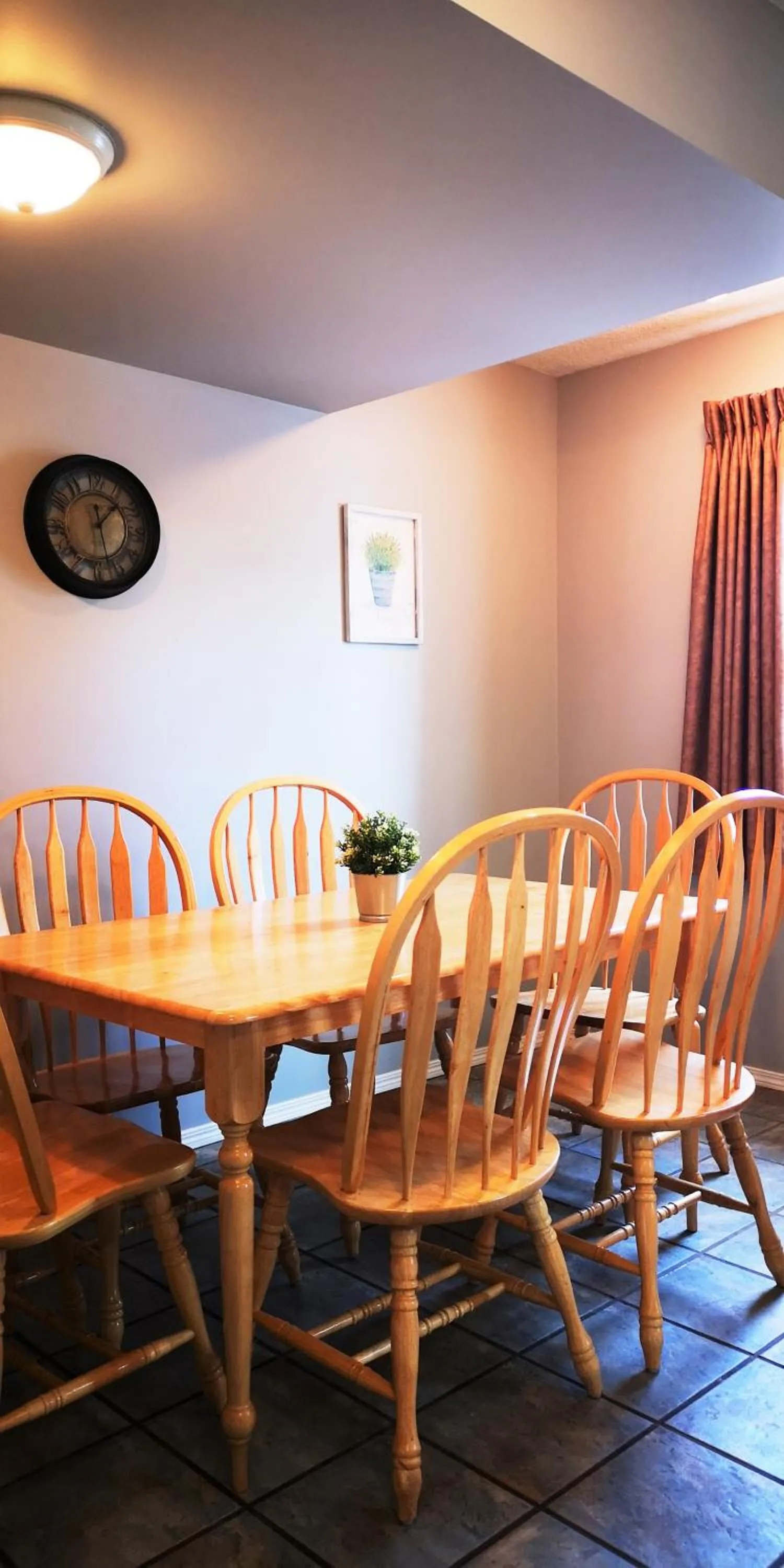 Living room in Canadian Rockies Chalets by Trilink - 2 & 3 Bedroom Condos - Self Check-In - Walking Distance to Downtown - Free Parking - Pet-Friendly - No AC