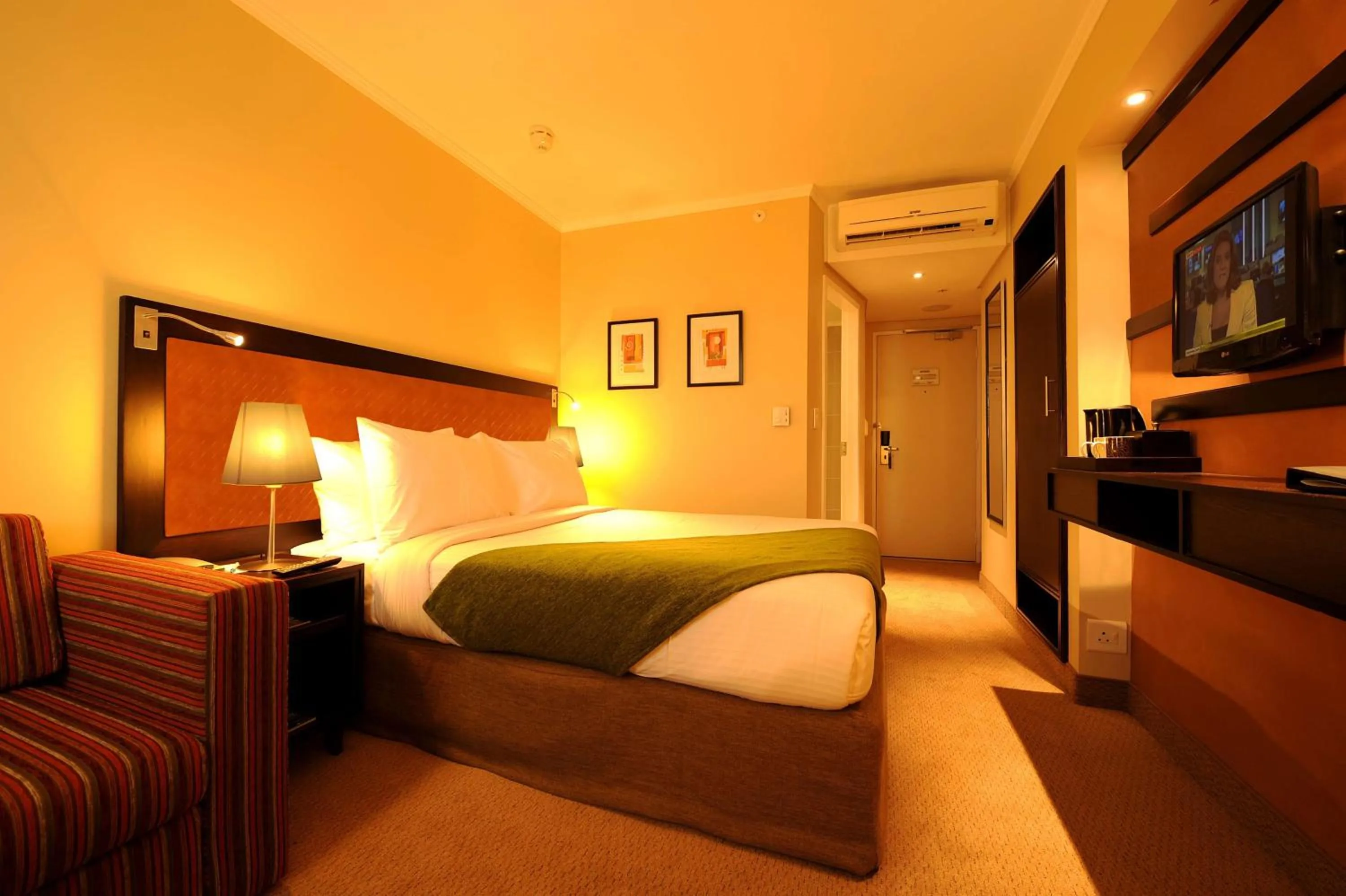 Bed in The RidgePoint Hotel