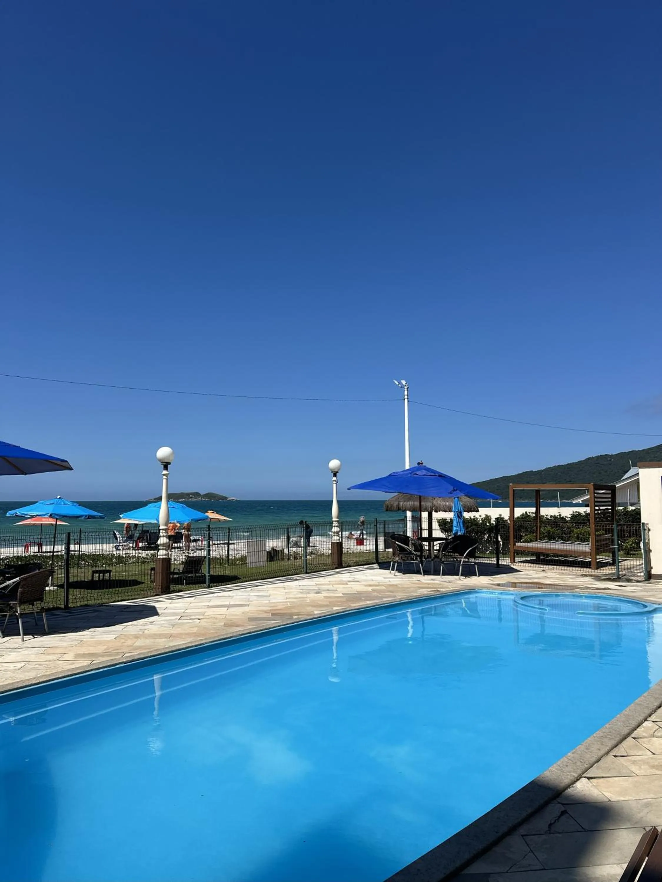Swimming pool in Ingleses Palace Hotel