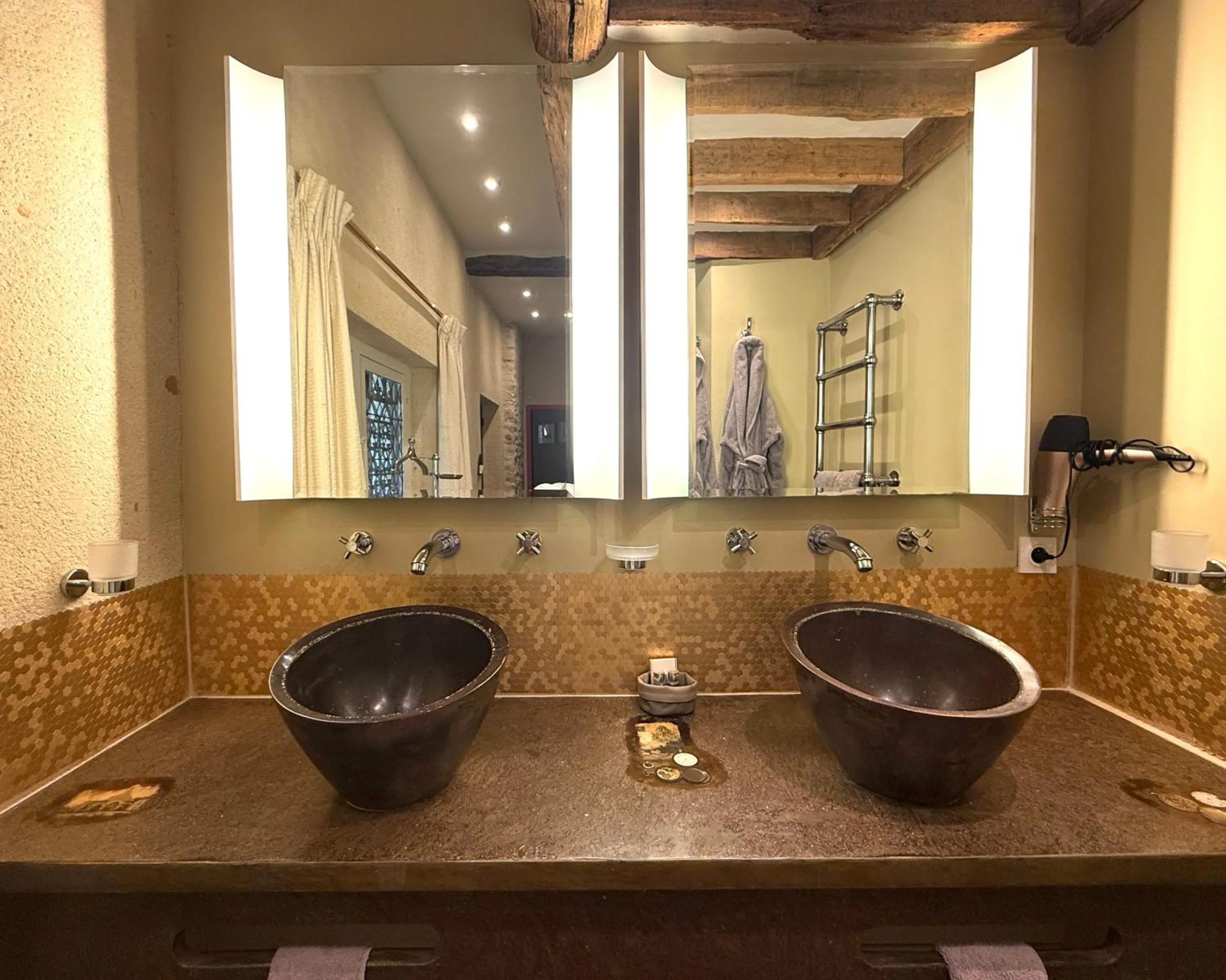 Bathroom in Demeure des Vieux Bains