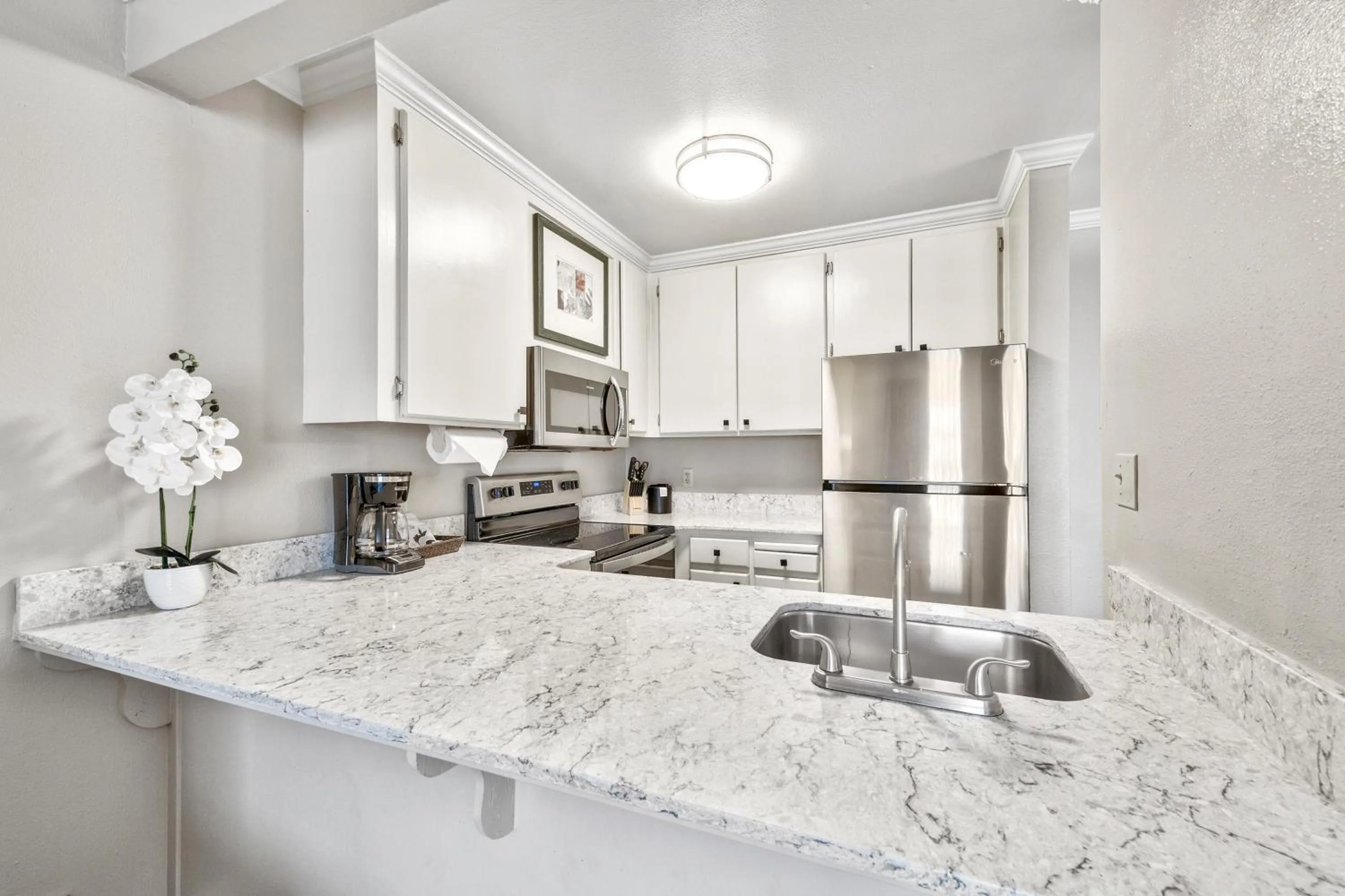 Kitchen or kitchenette in Forest Suites Resort at the Heavenly Village