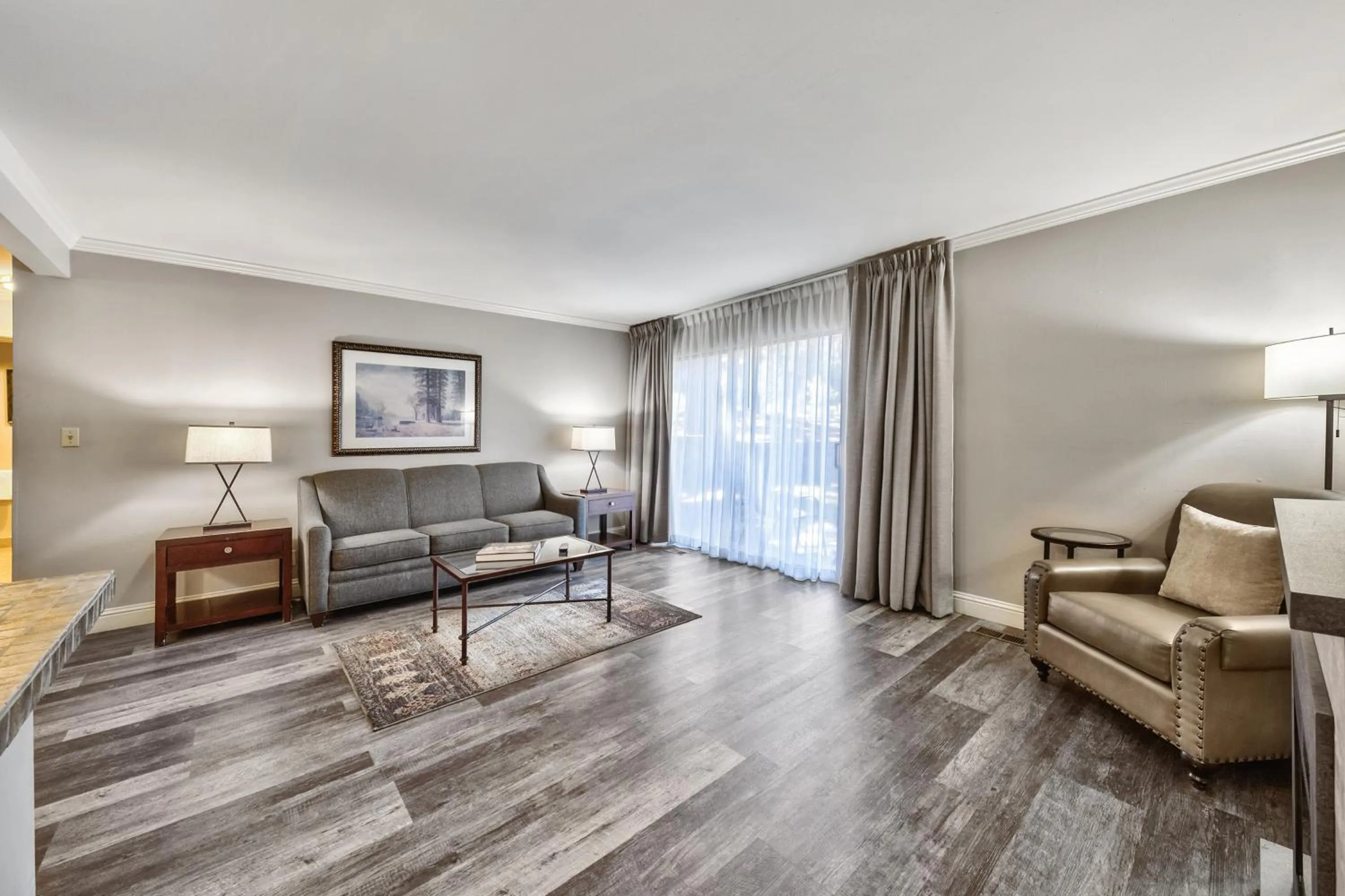 Living room in Forest Suites Resort at the Heavenly Village