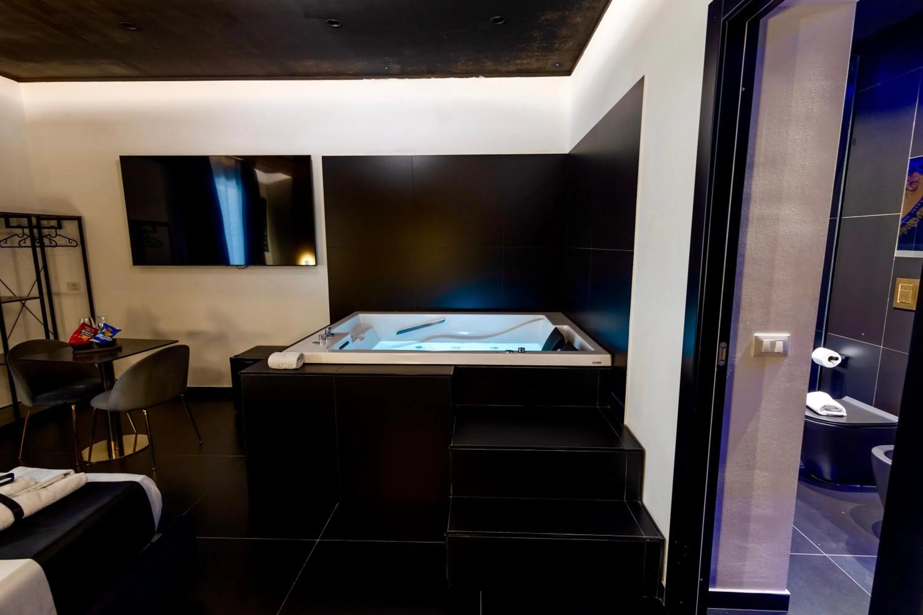 Bed in Maximum hub suite&spa