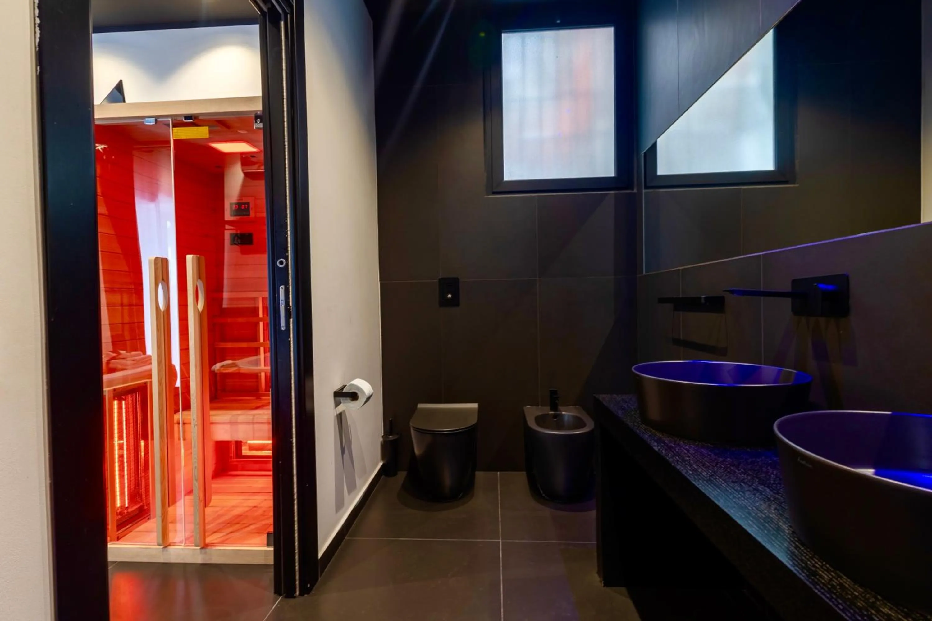 Maximum hub suite&spa