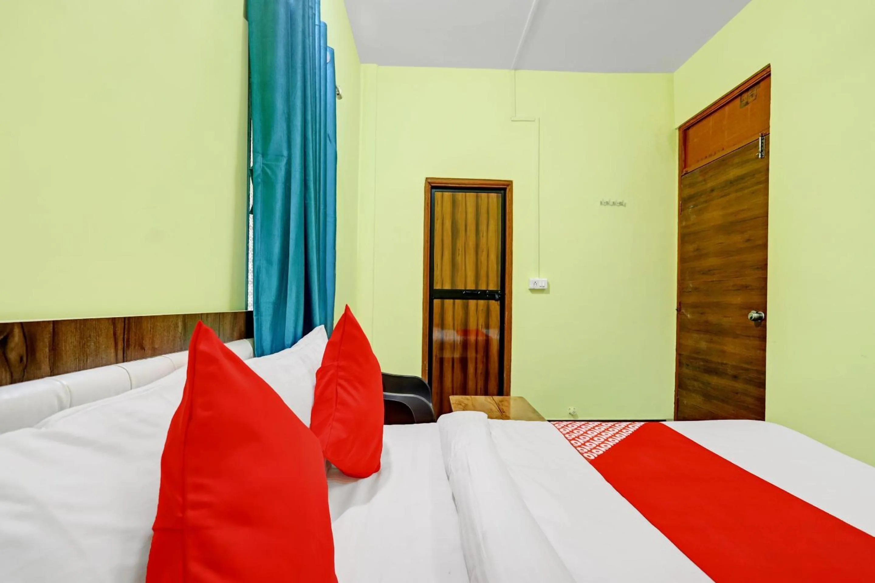 Bedroom, Bed in Hotel O Pritesh Avenue