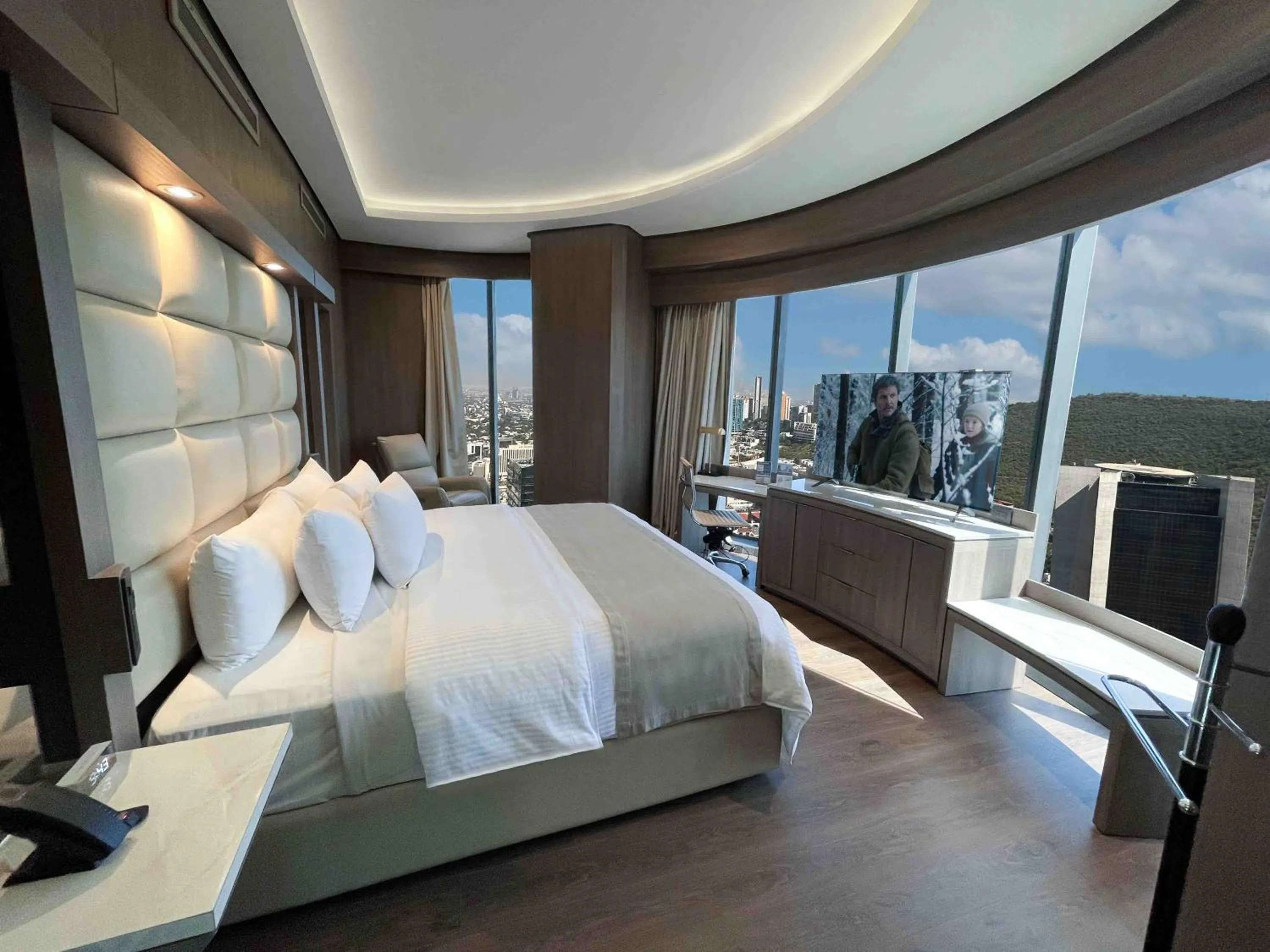 Bed in Safi Royal Luxury Metropolitan