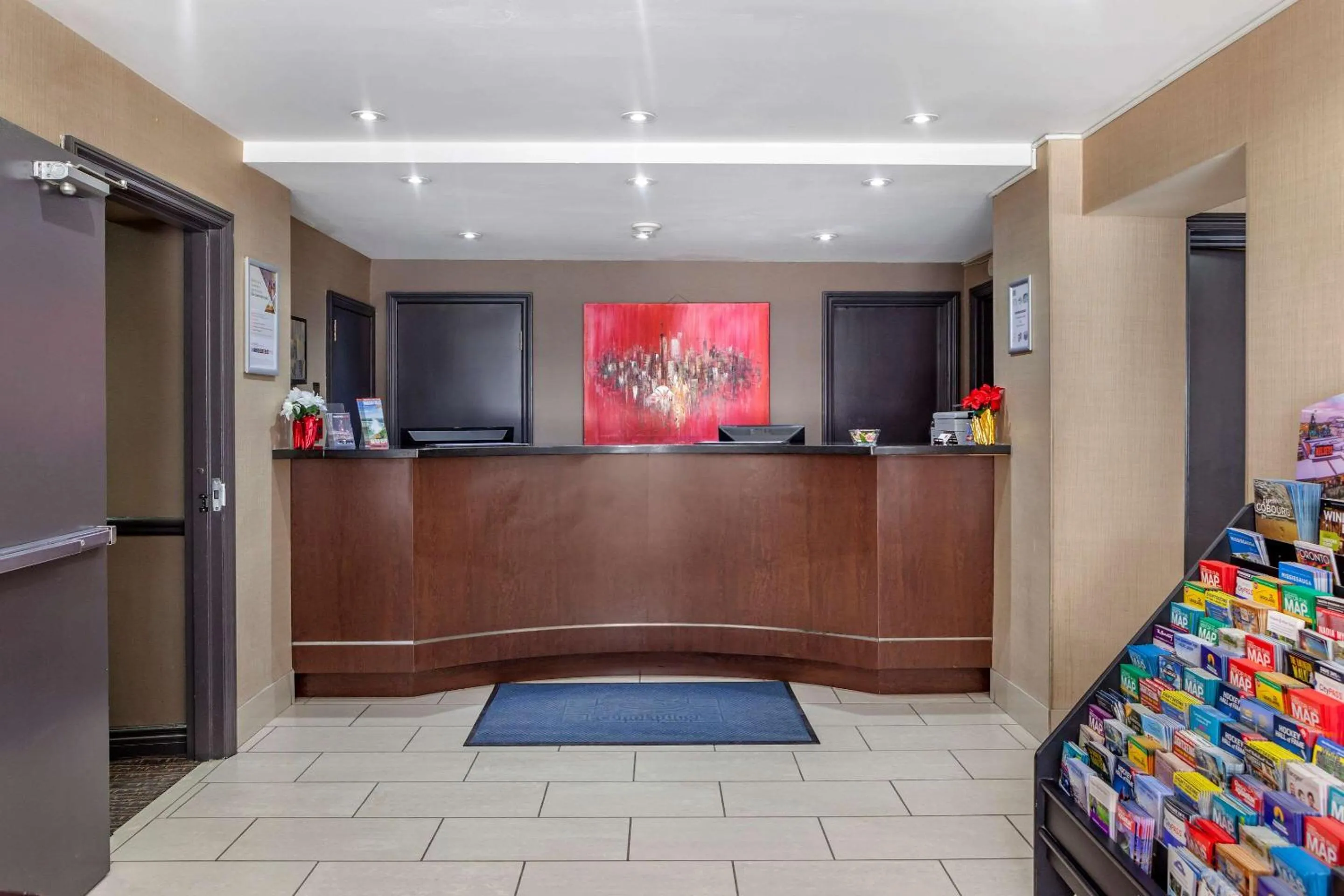 Lobby or reception in Econo Lodge Inn & Suites Downtown