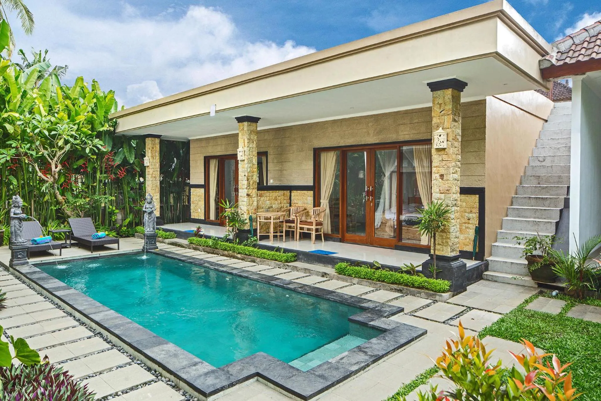 Property building in Pundi Kaya