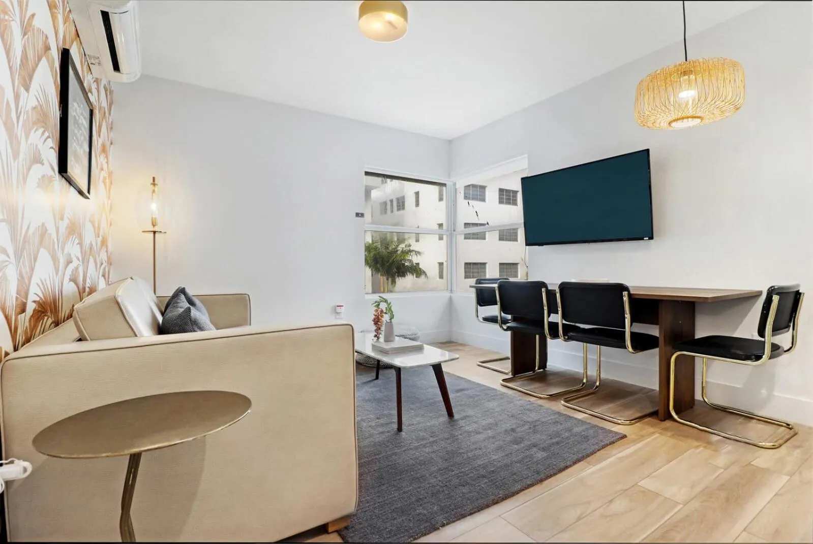 Roami at The Carmela