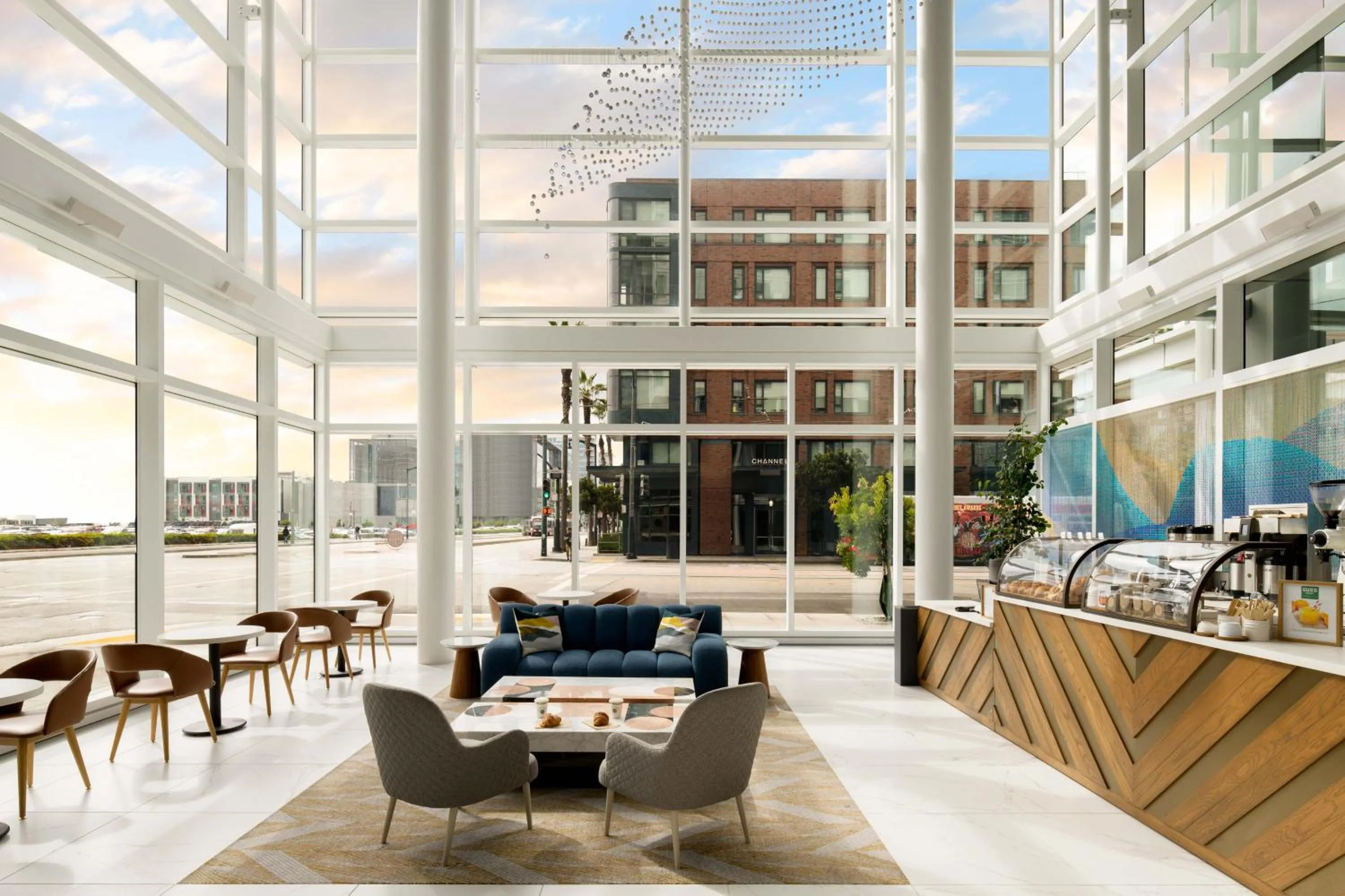 Breakfast in LUMA Hotel San Francisco