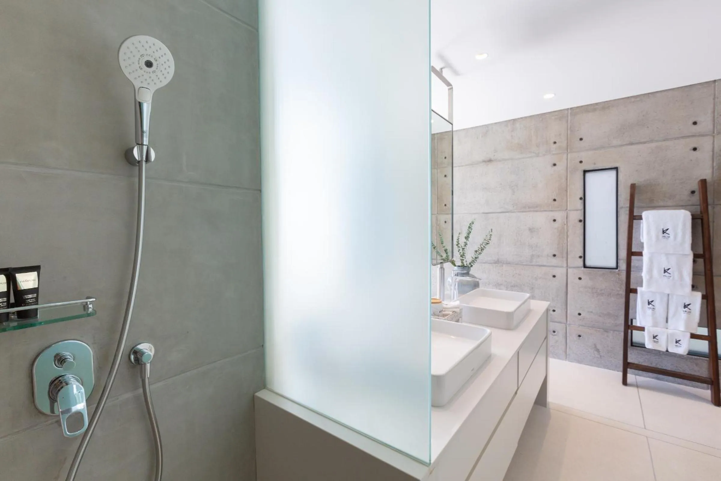 Shower in Kerem Luxury Beachfront Villas