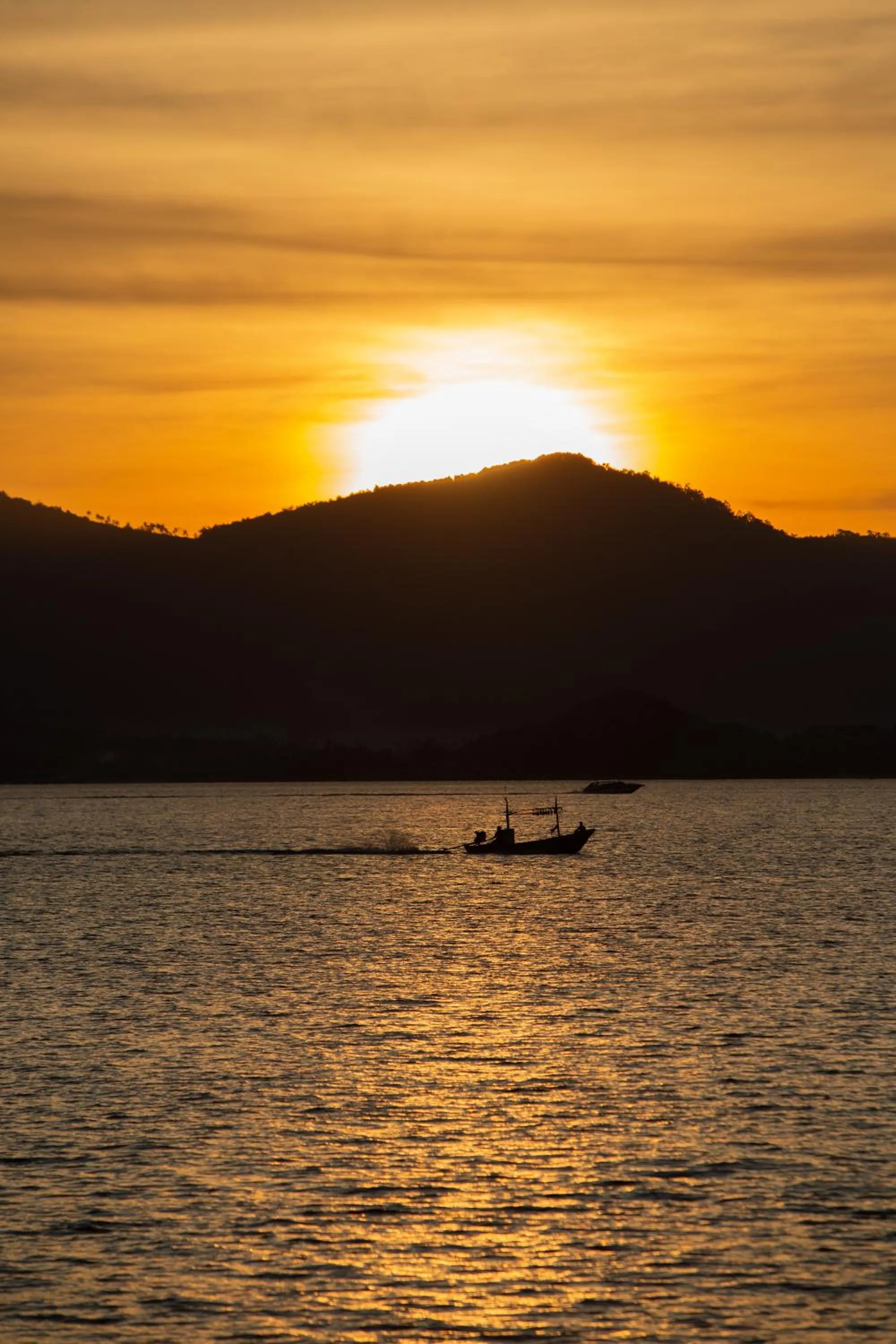 Evening entertainment in Kerem Luxury Beachfront Villas