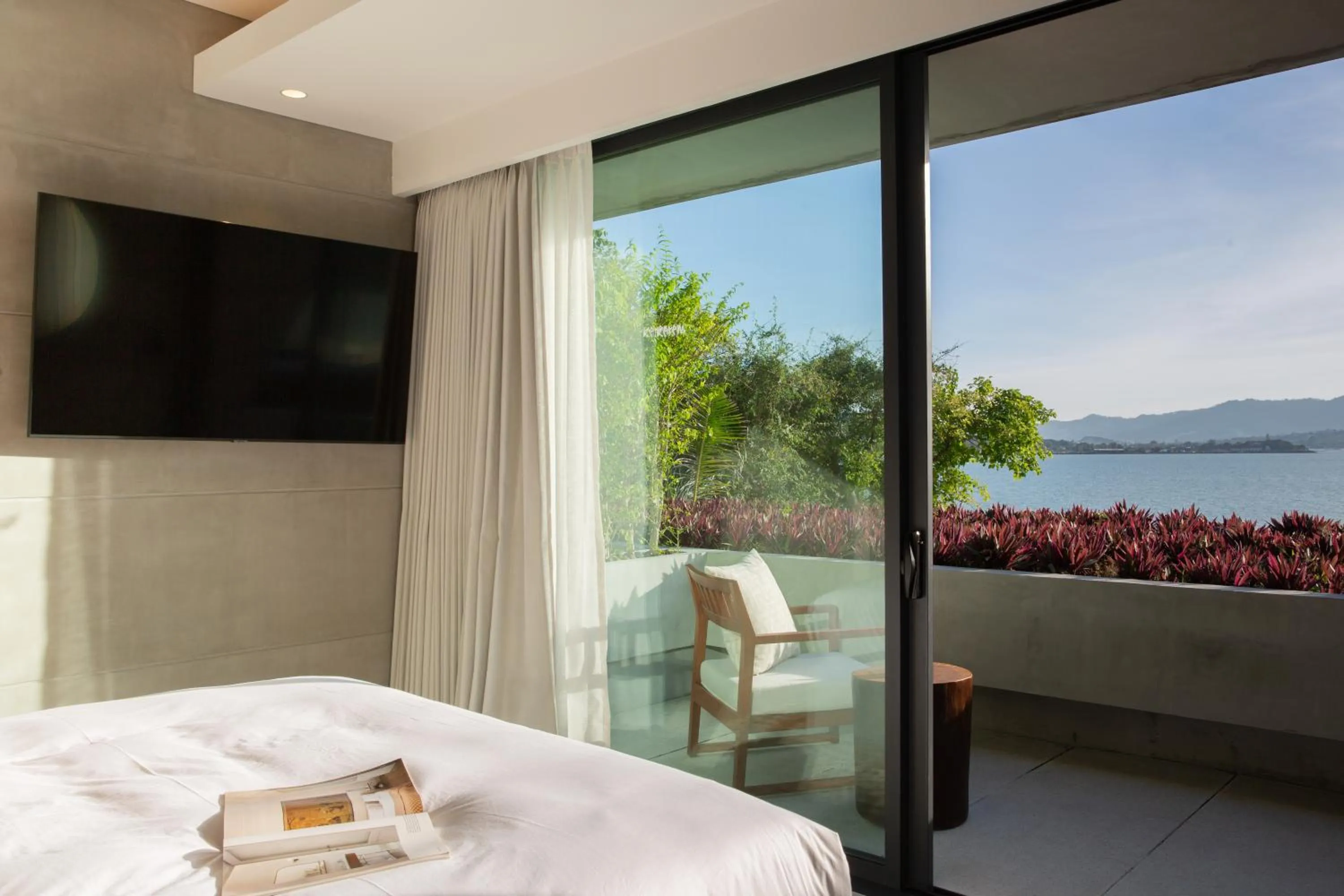 Balcony/Terrace, Bed in Kerem Luxury Beachfront Villas