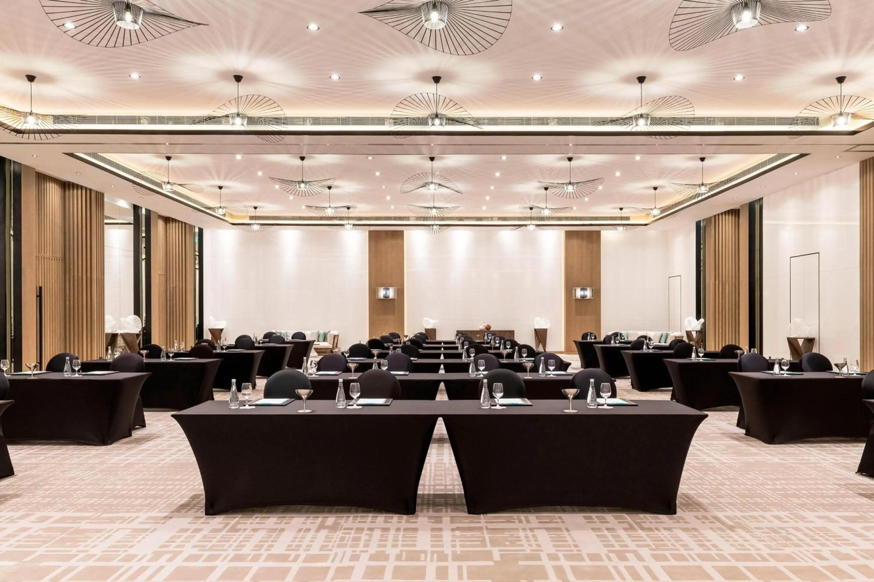 Meeting/conference room in Le Royal Meridien Beach Resort & Spa Dubai