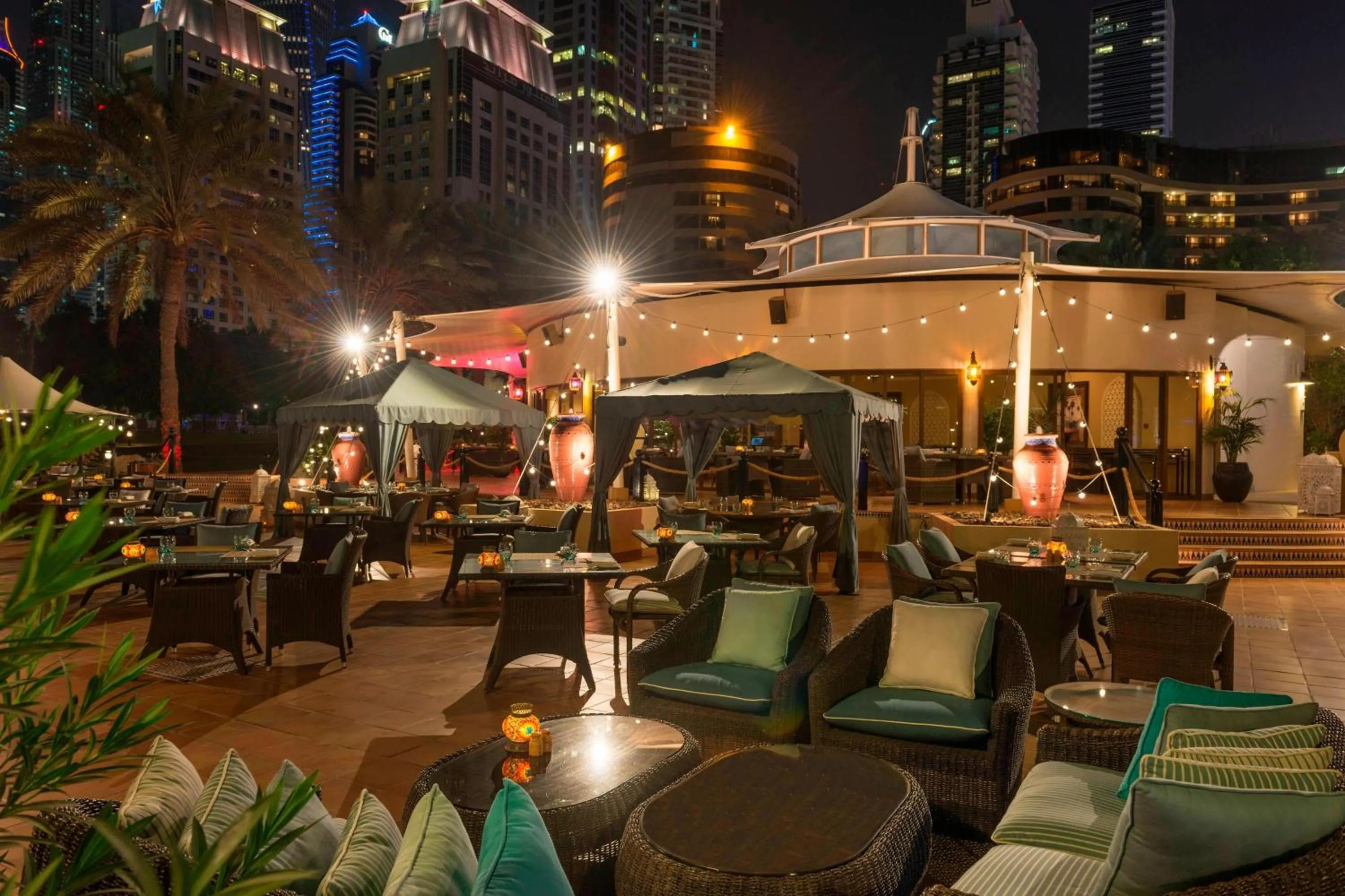 Restaurant/places to eat in Le Royal Meridien Beach Resort & Spa Dubai