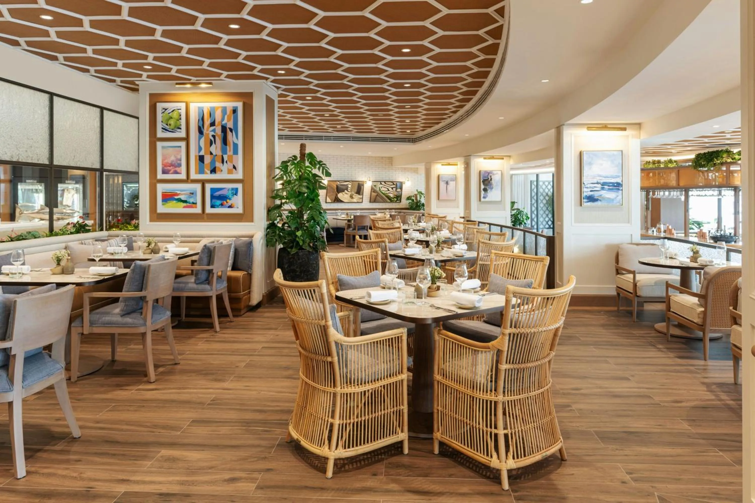 Restaurant/places to eat in Le Royal Meridien Beach Resort & Spa Dubai