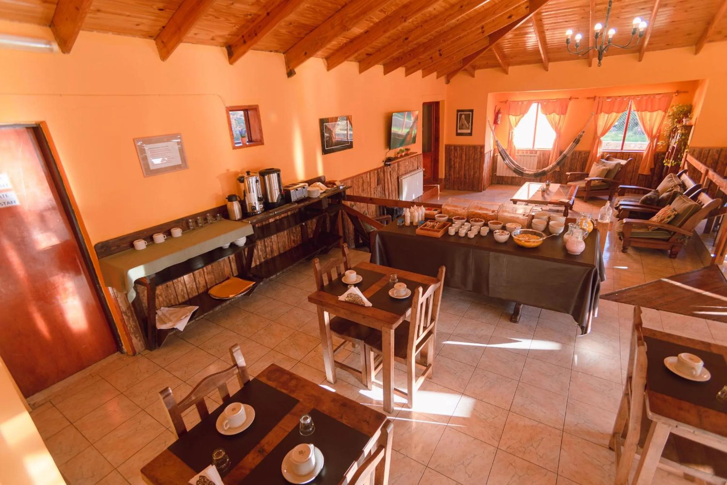 Restaurant/places to eat in Hosteria LOS ÑIRES