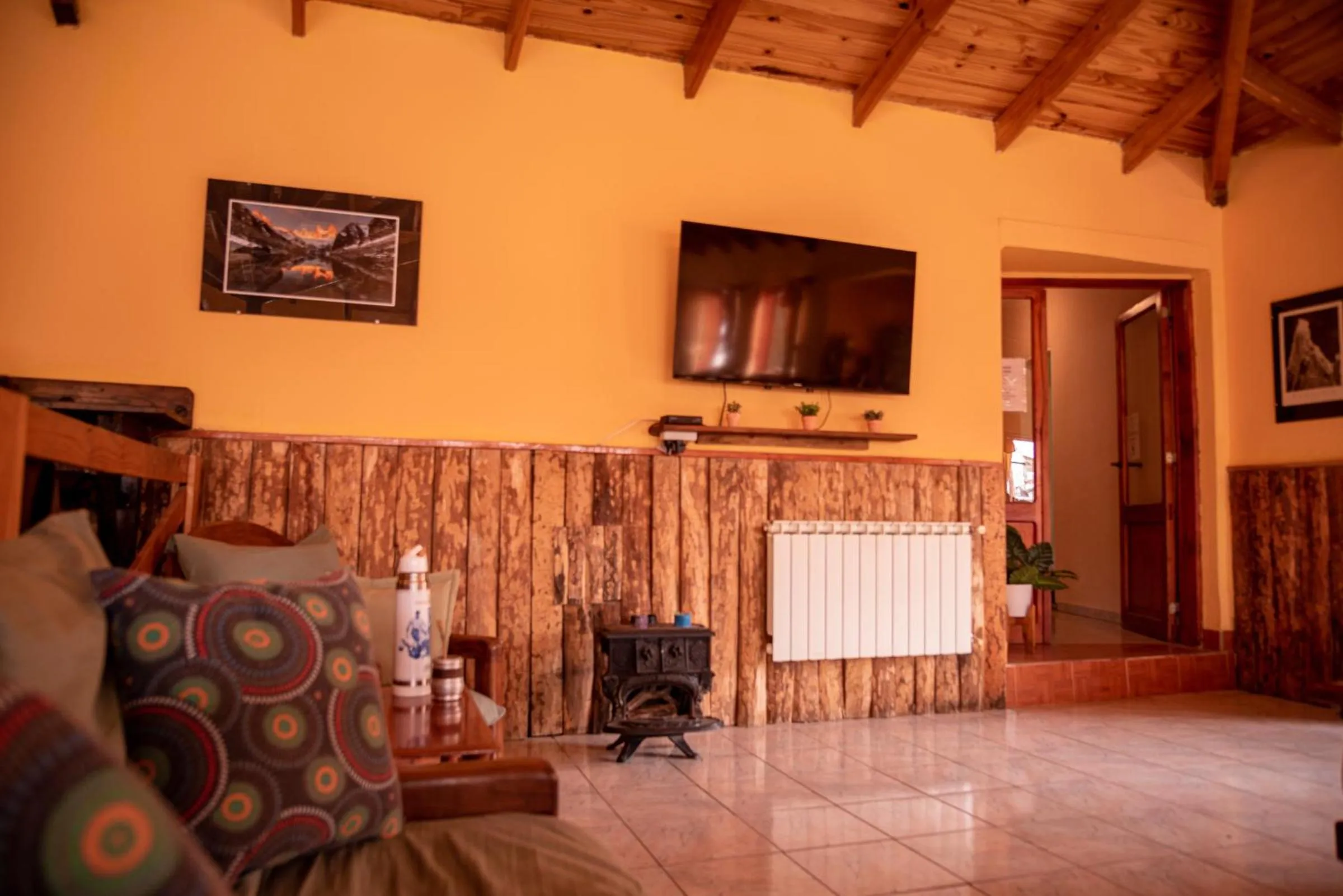 TV and multimedia in Hosteria LOS ÑIRES