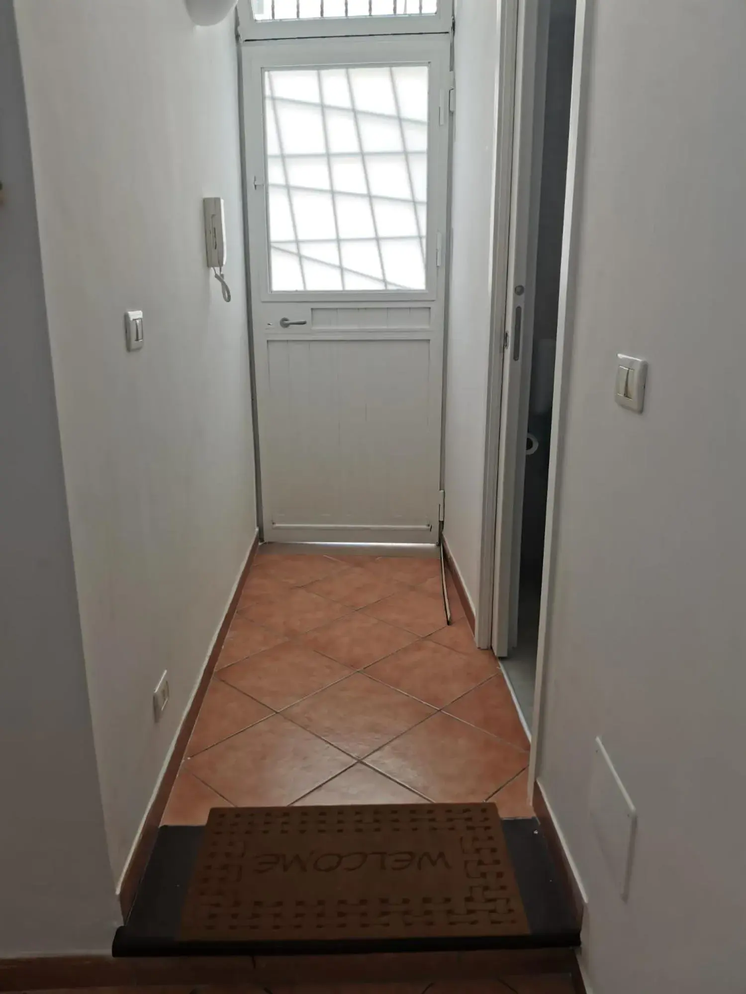 Family Room with Private Bathroom in Giusvinci Family Room with Private Bathroom in Giusvinci