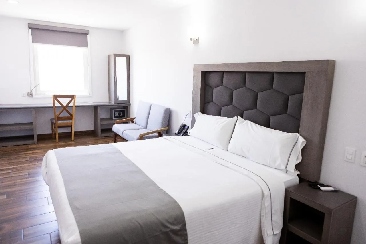 Bed in Hotel Bugari Aeropuerto Guadalajara