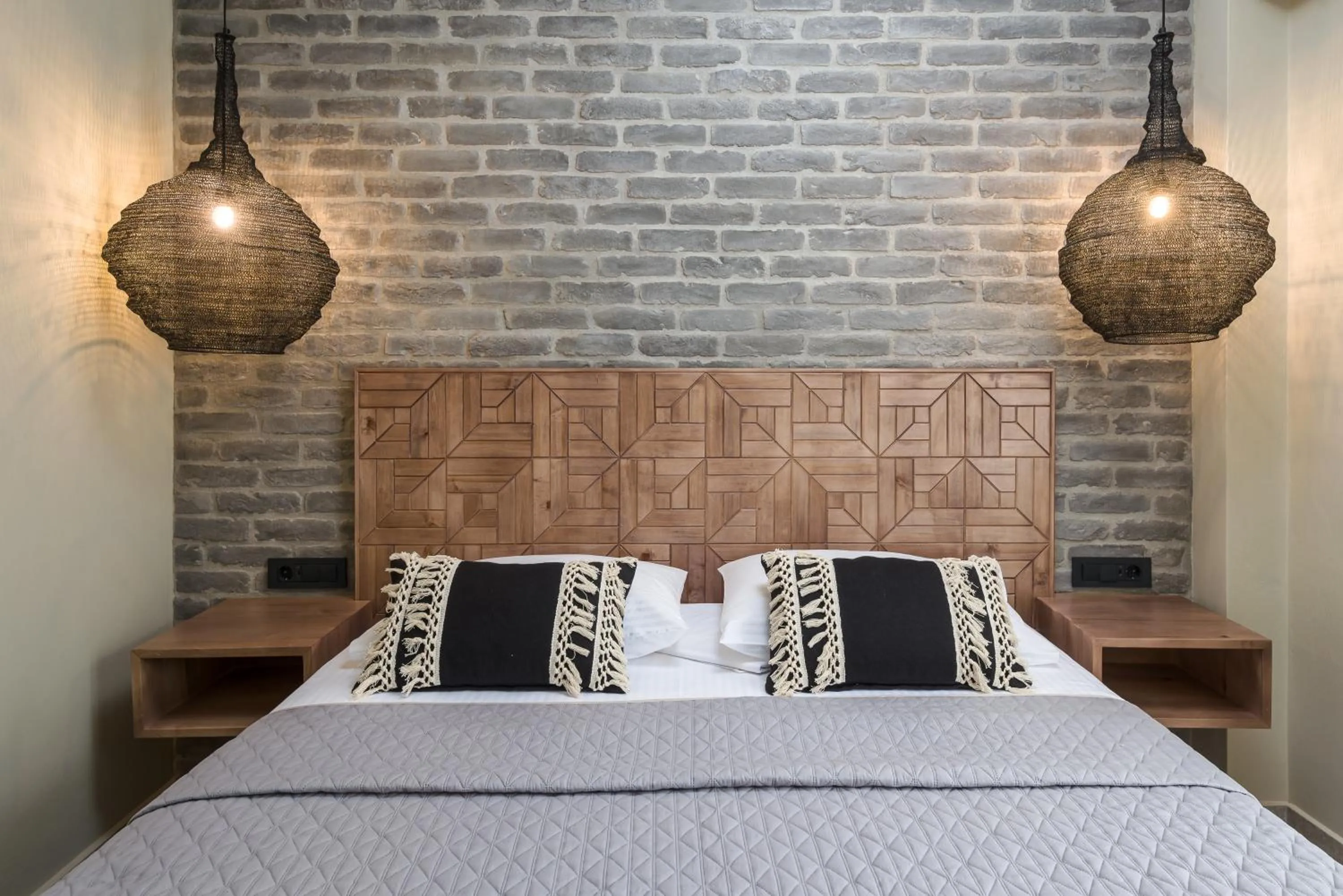 Bed in Oasis Apartments