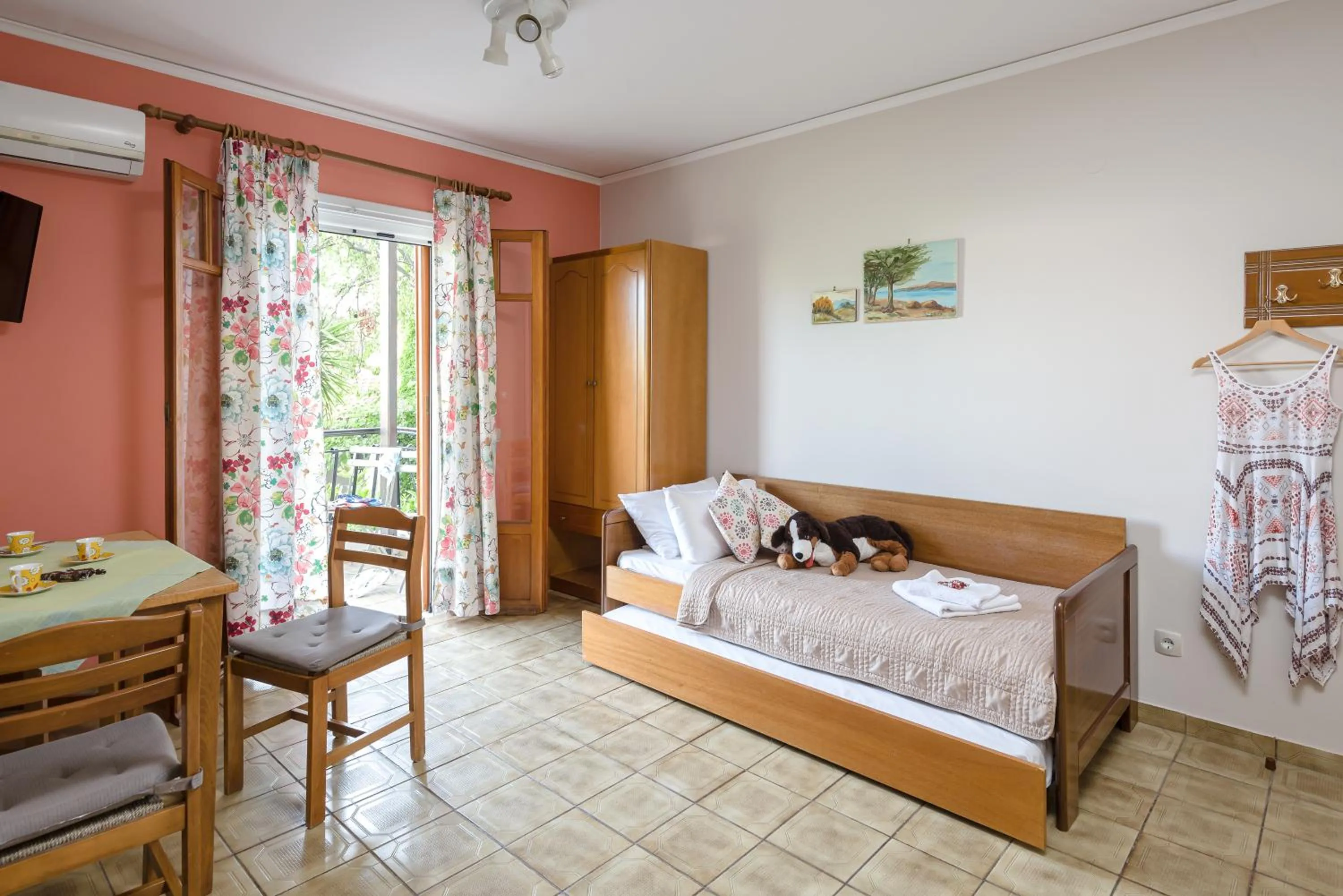 Bed in Oasis Apartments