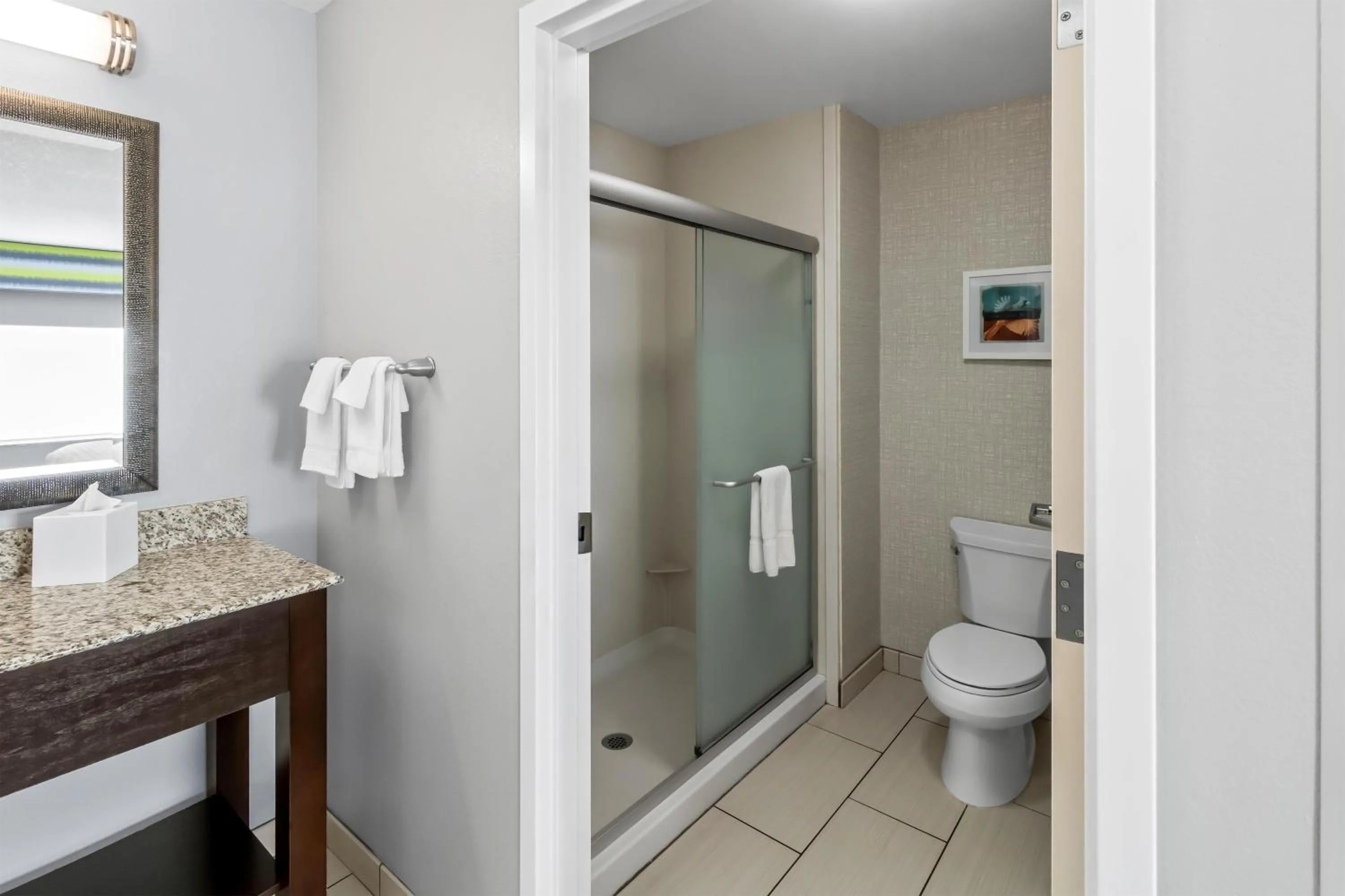 Bathroom in Hampton Inn Middletown